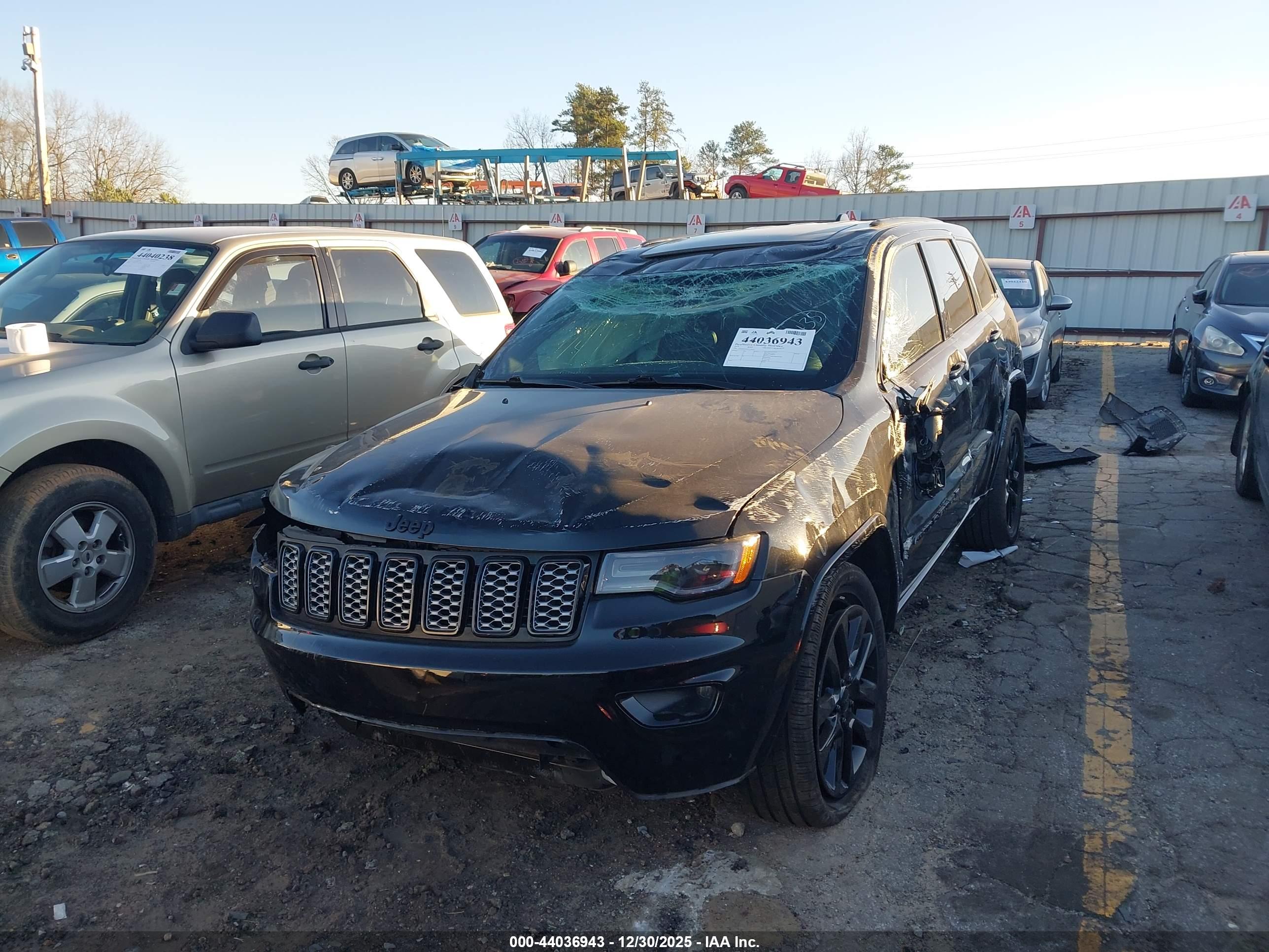 JEEP GRAND image 2
