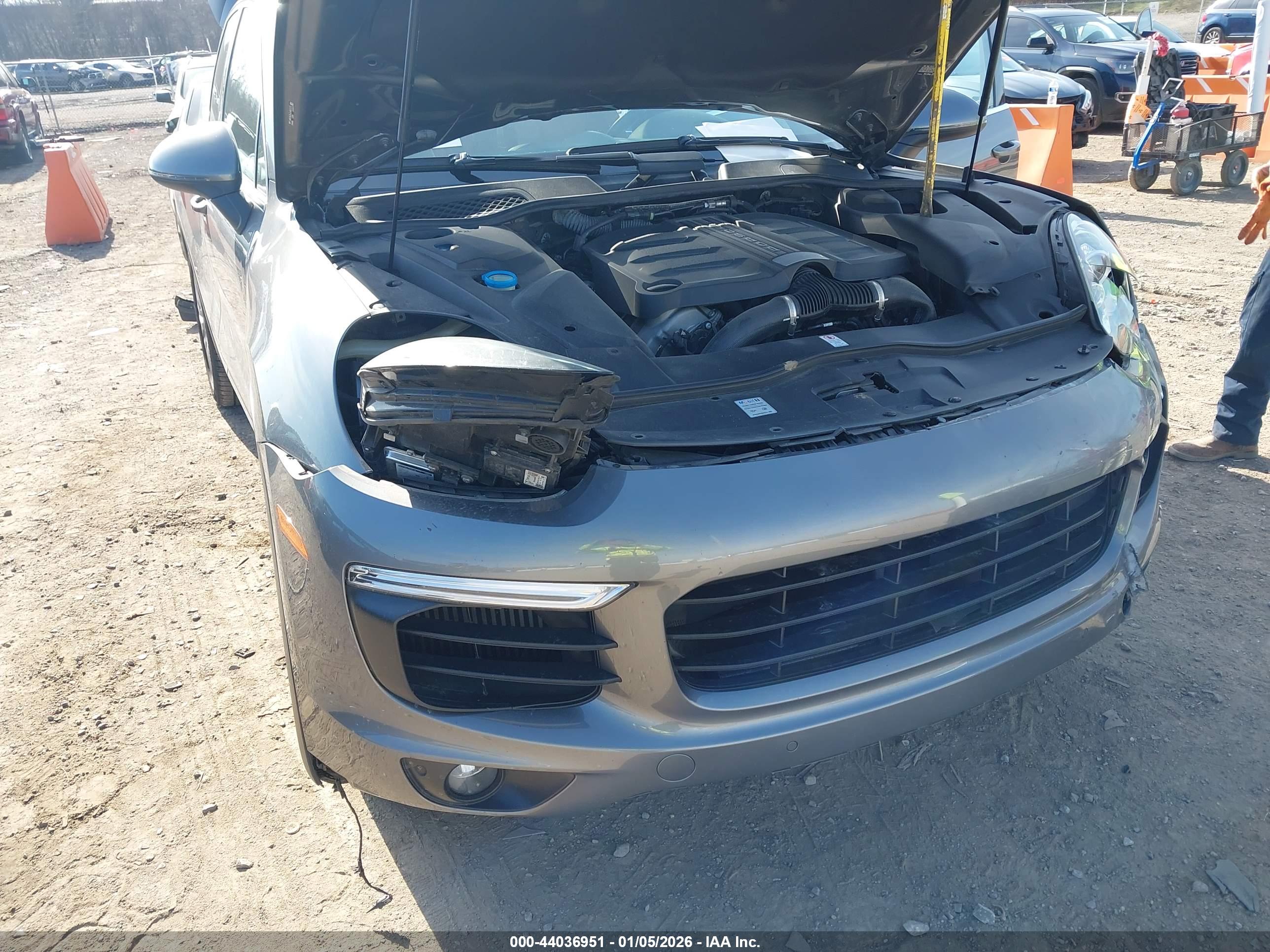 PORSCHE CAYENNE image 6