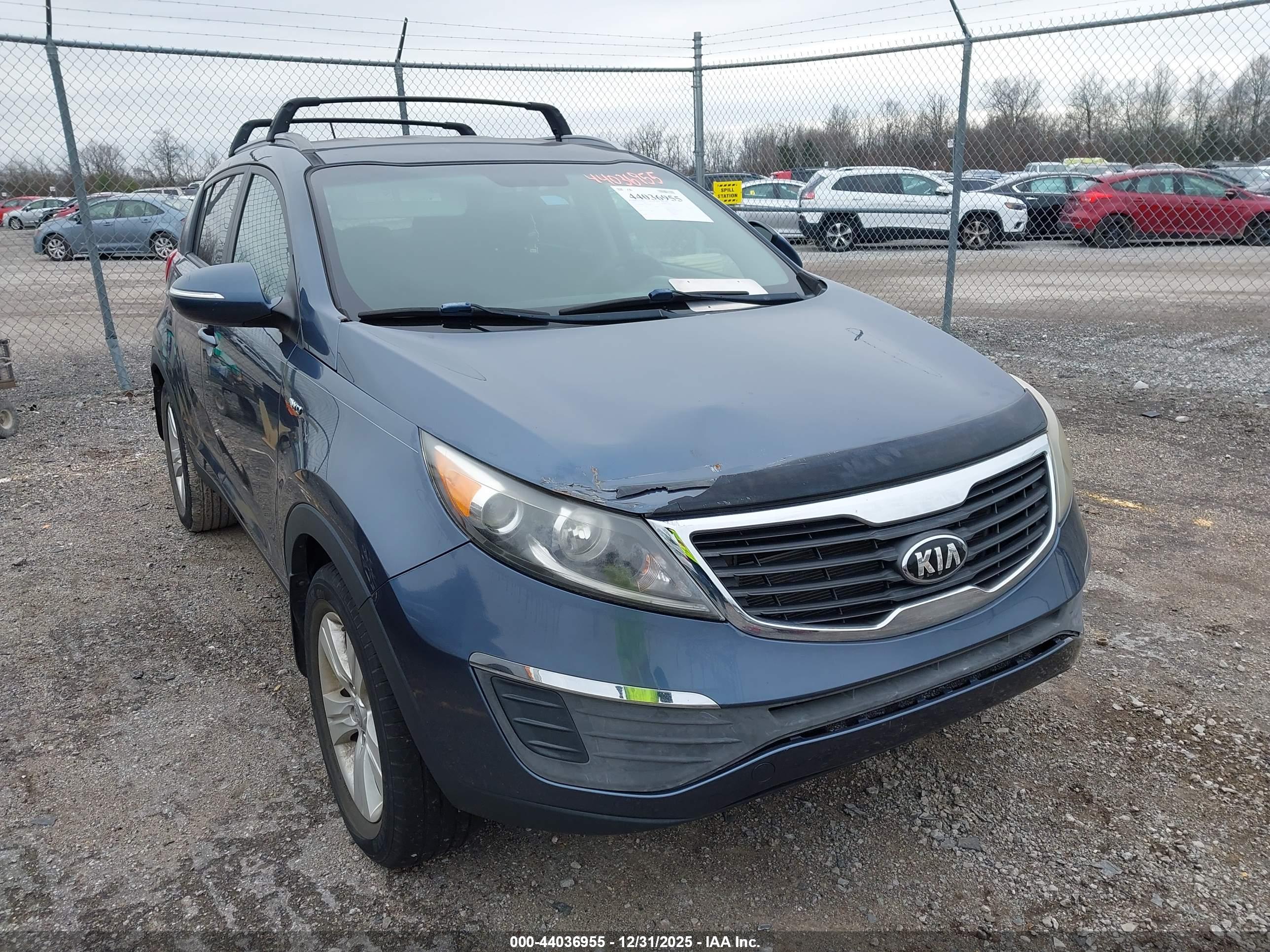 KIA SPORTAGE image 6