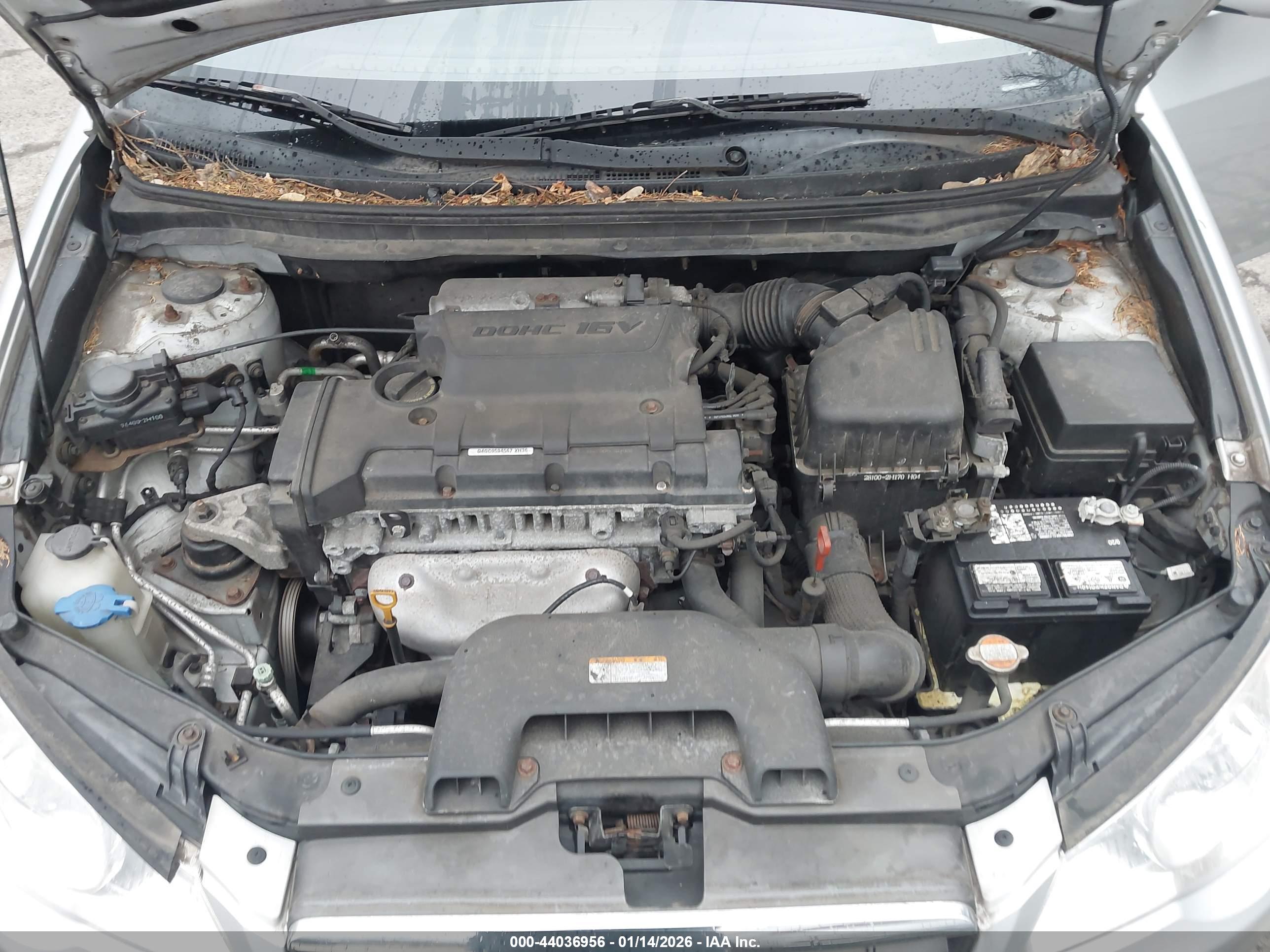 HYUNDAI ELANTRA image 10