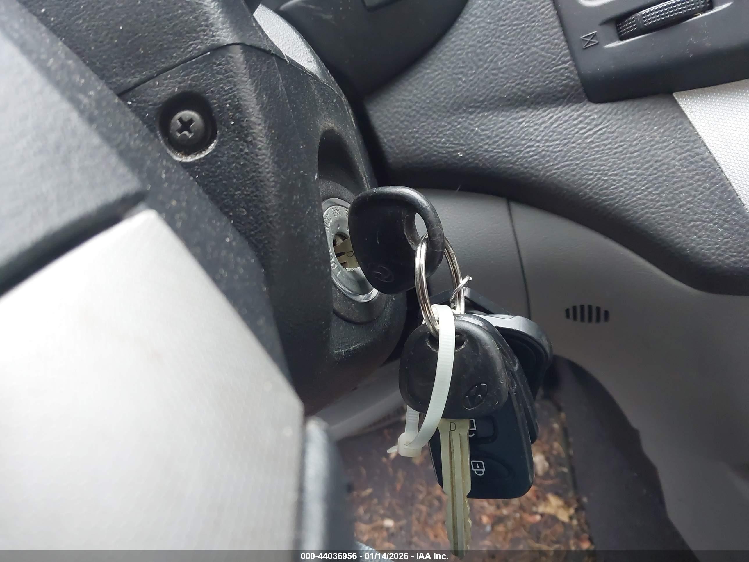 HYUNDAI ELANTRA image 11