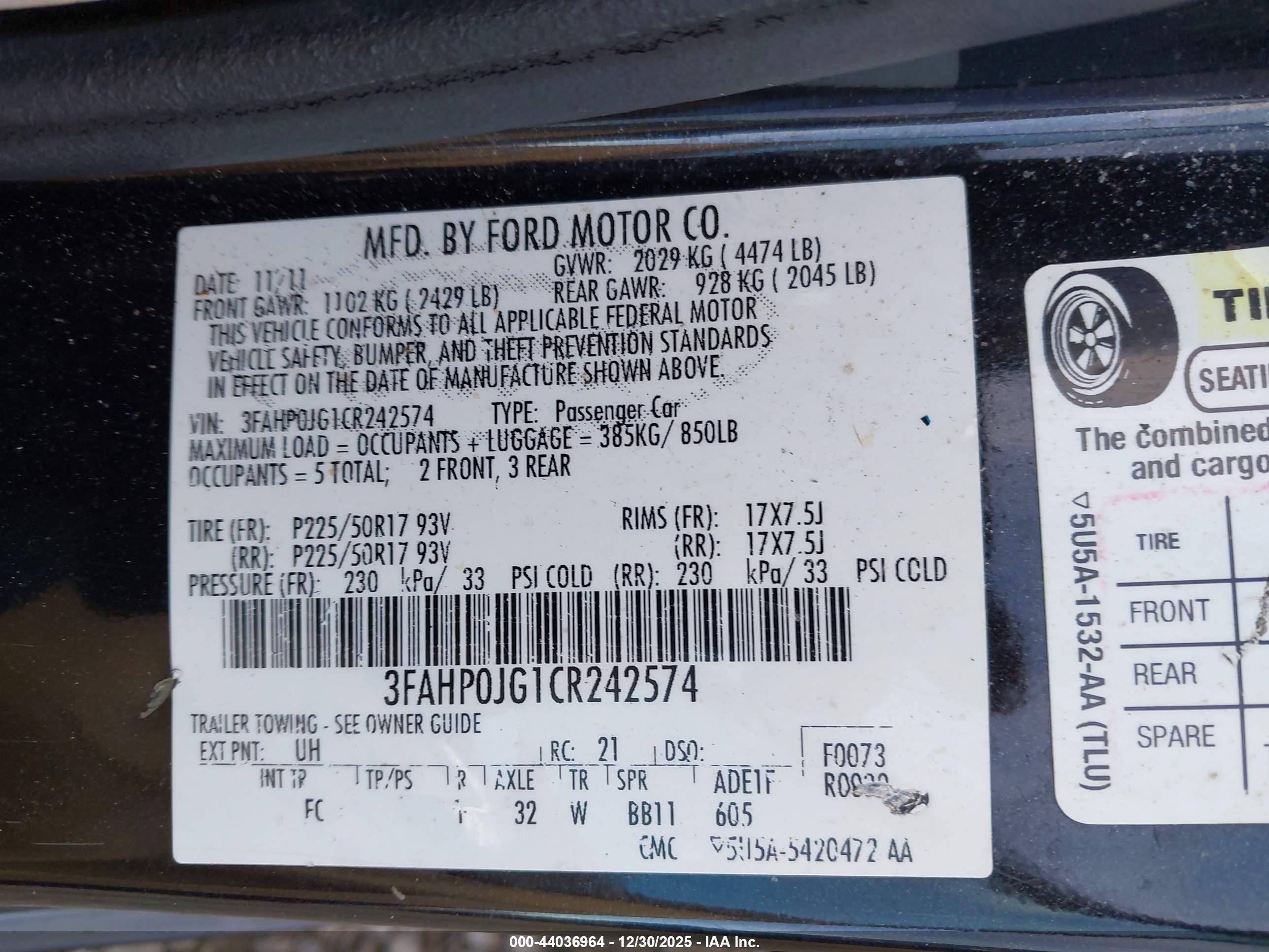 FORD FUSION image 9