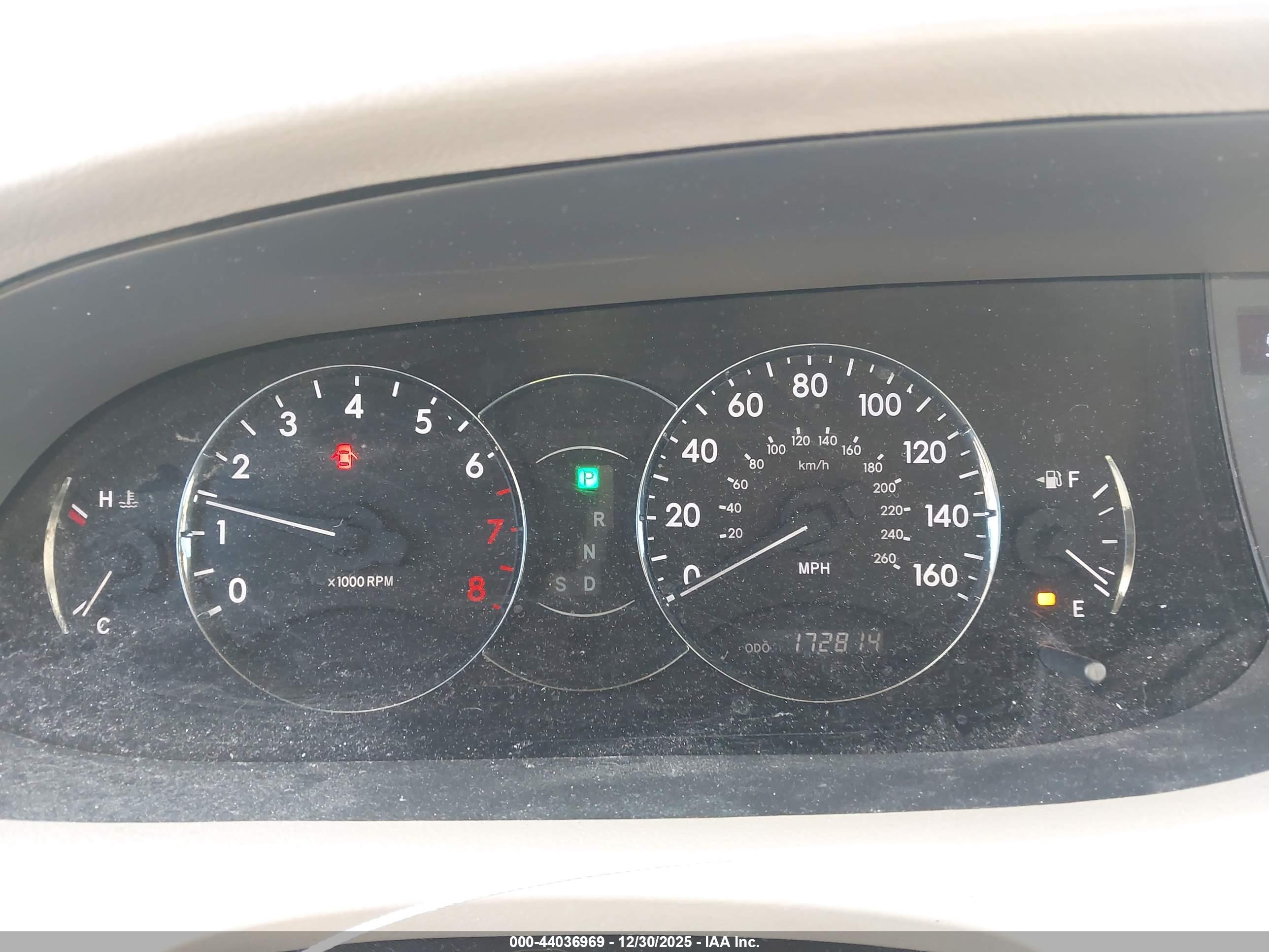 TOYOTA AVALON image 7