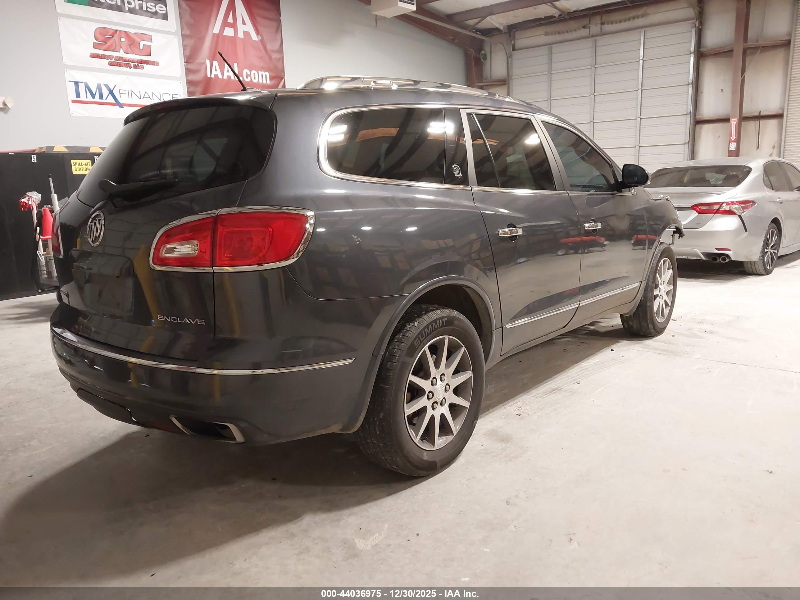 BUICK ENCLAVE image 4