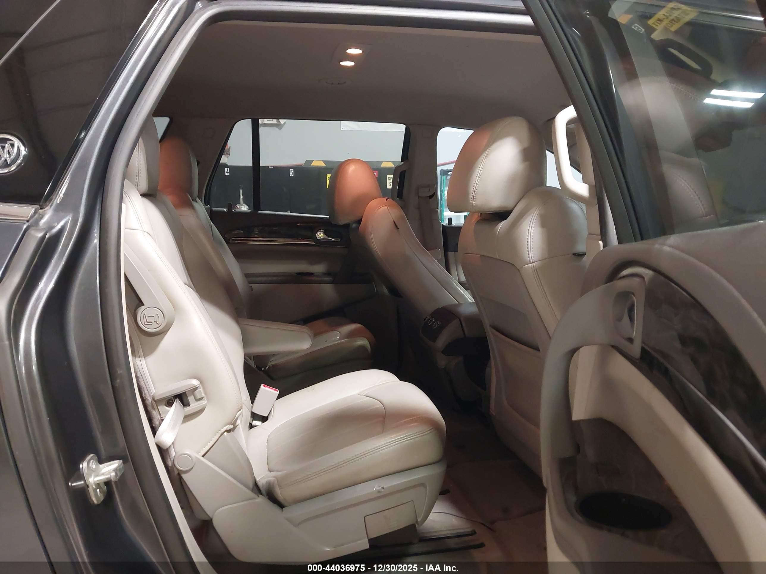 BUICK ENCLAVE image 8