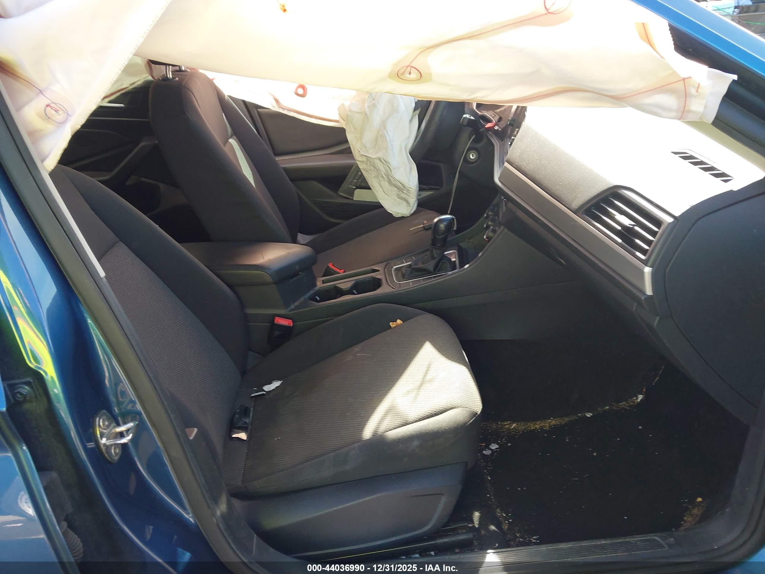 VOLKSWAGEN JETTA image 5
