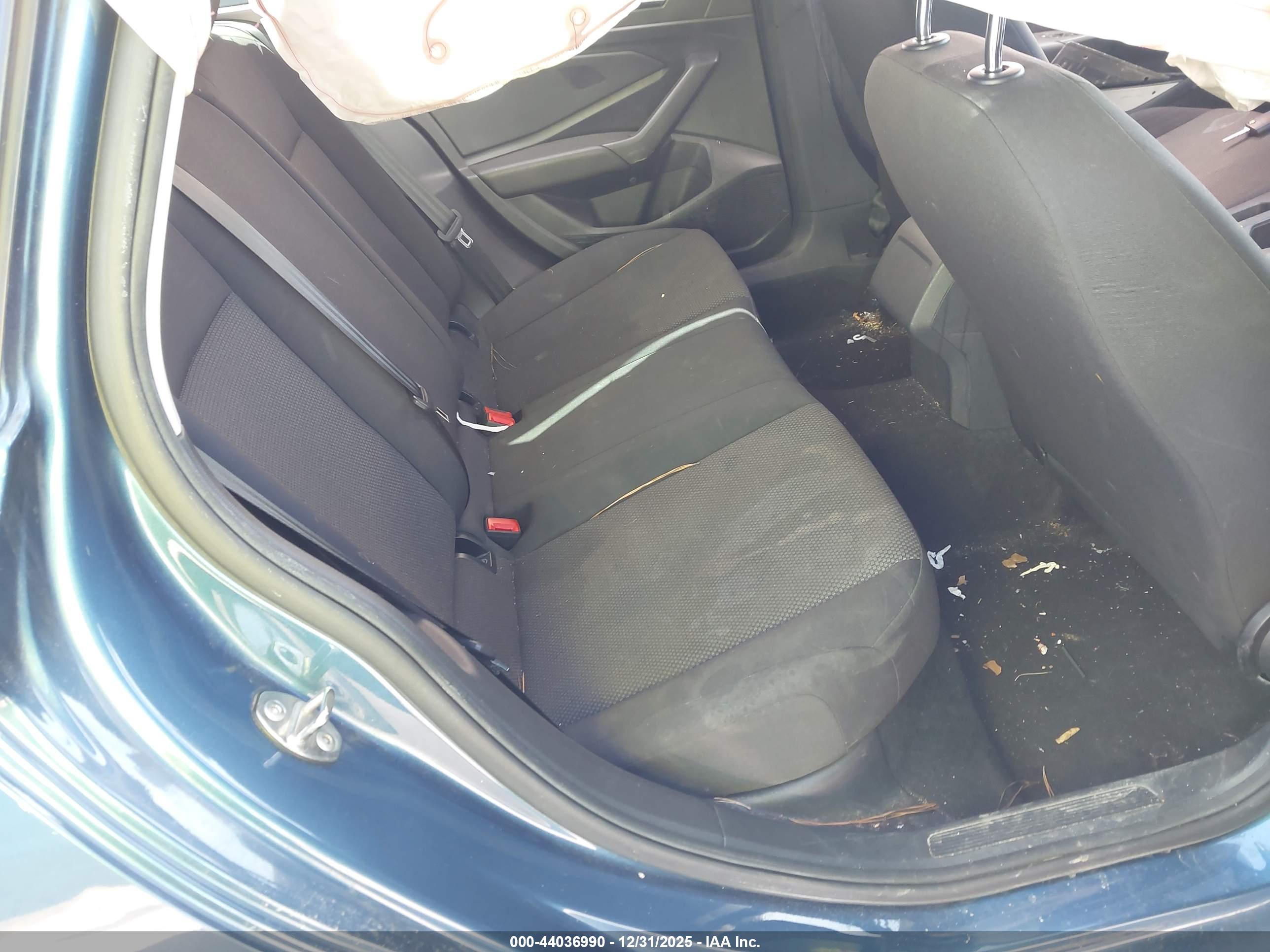 VOLKSWAGEN JETTA image 8