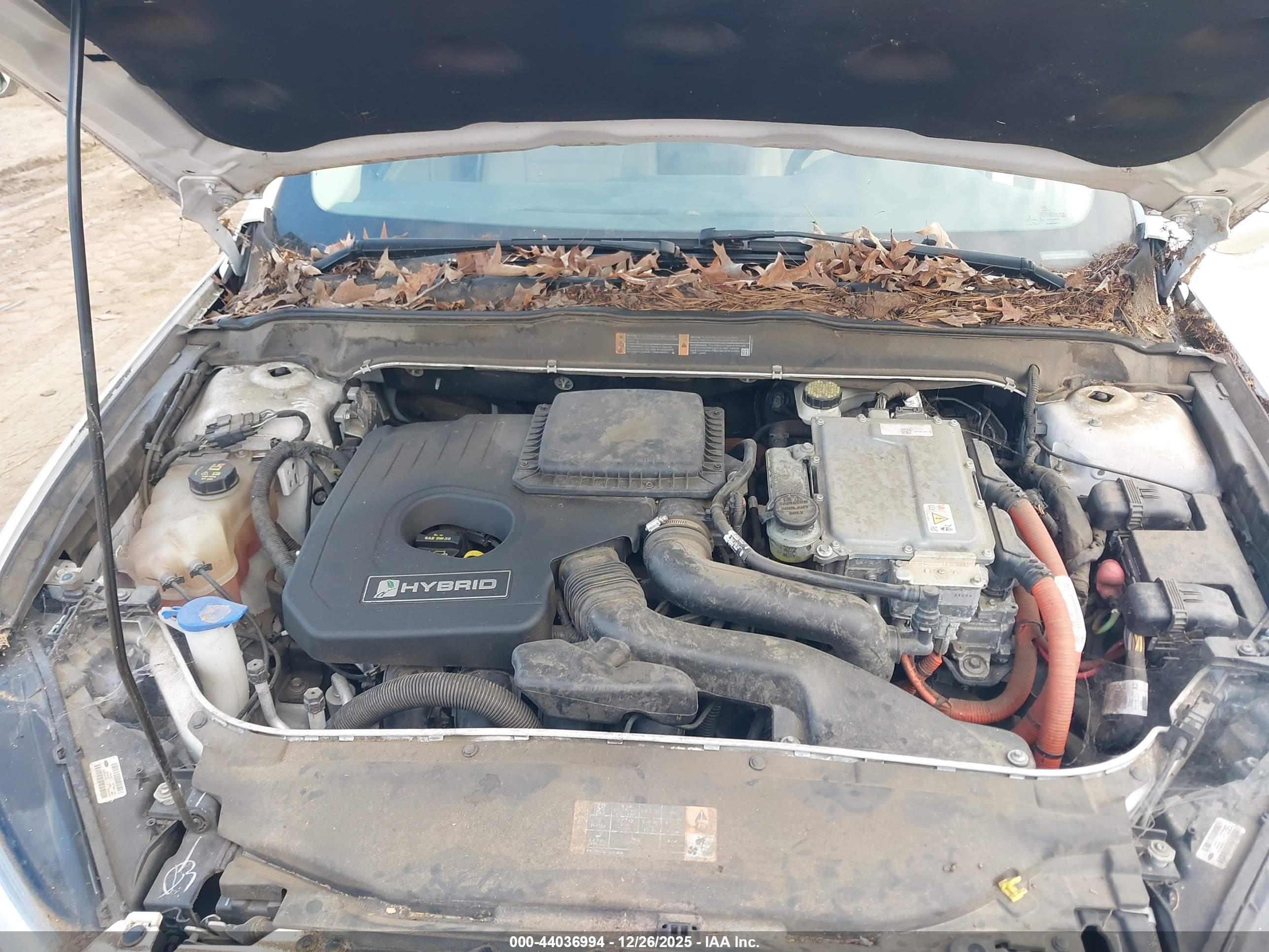 FORD FUSION image 10