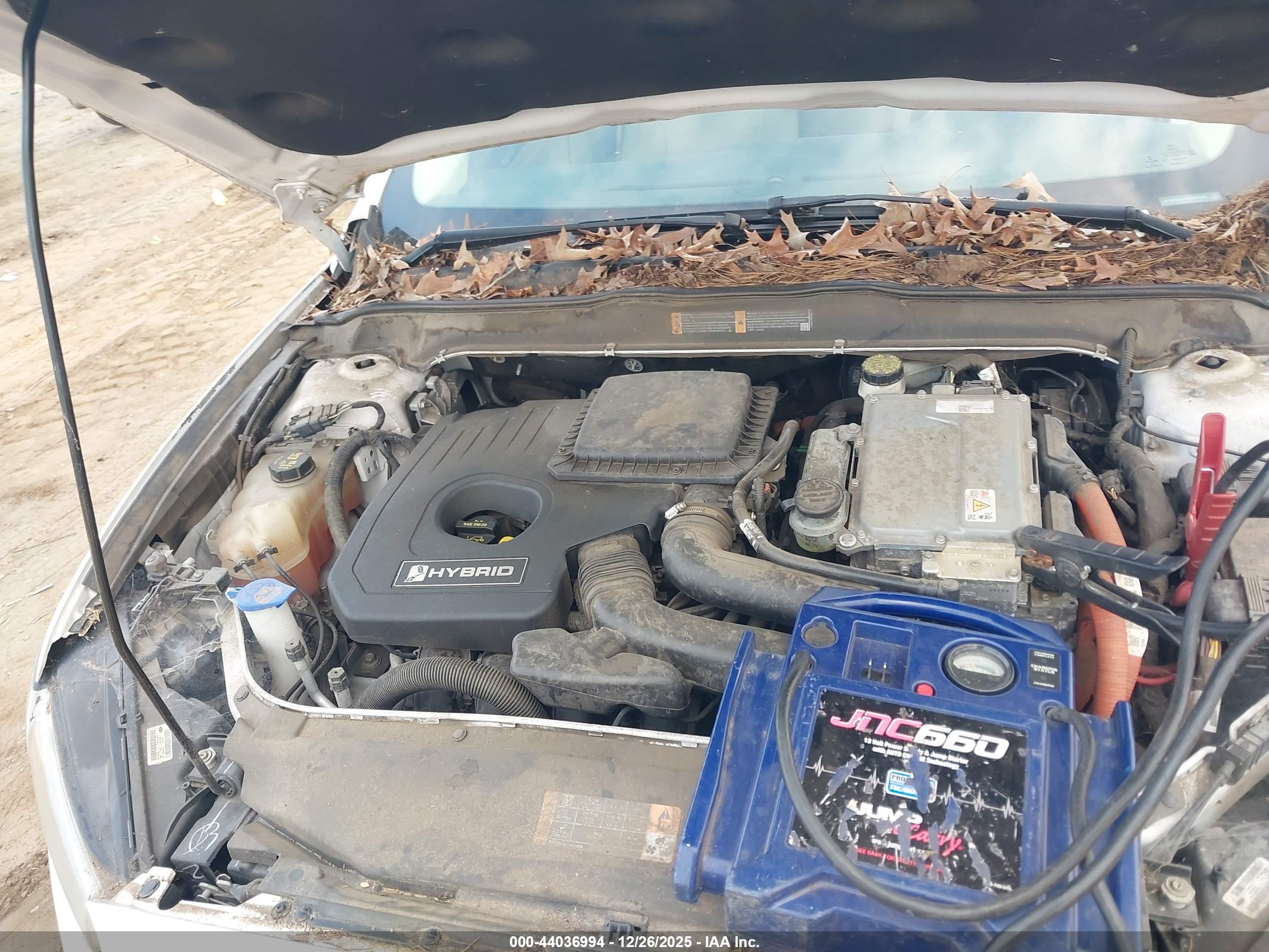 FORD FUSION image 6