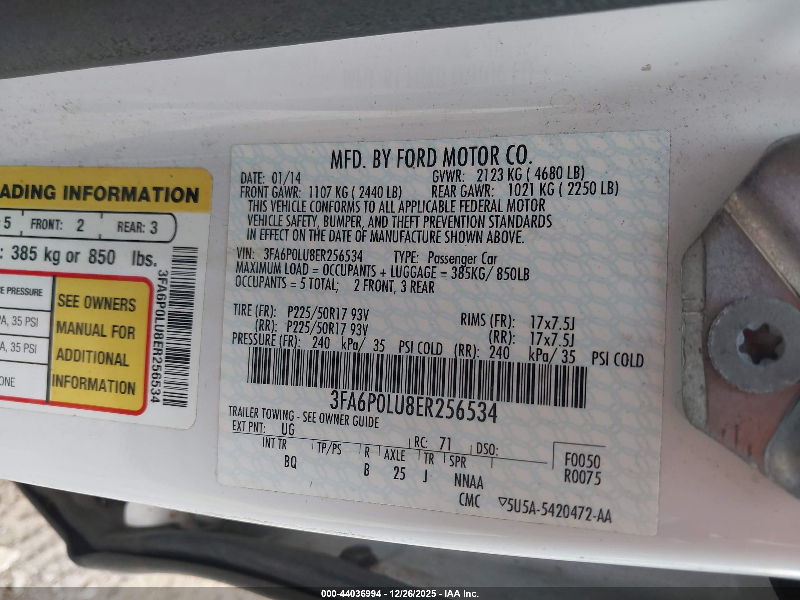 FORD FUSION image 9