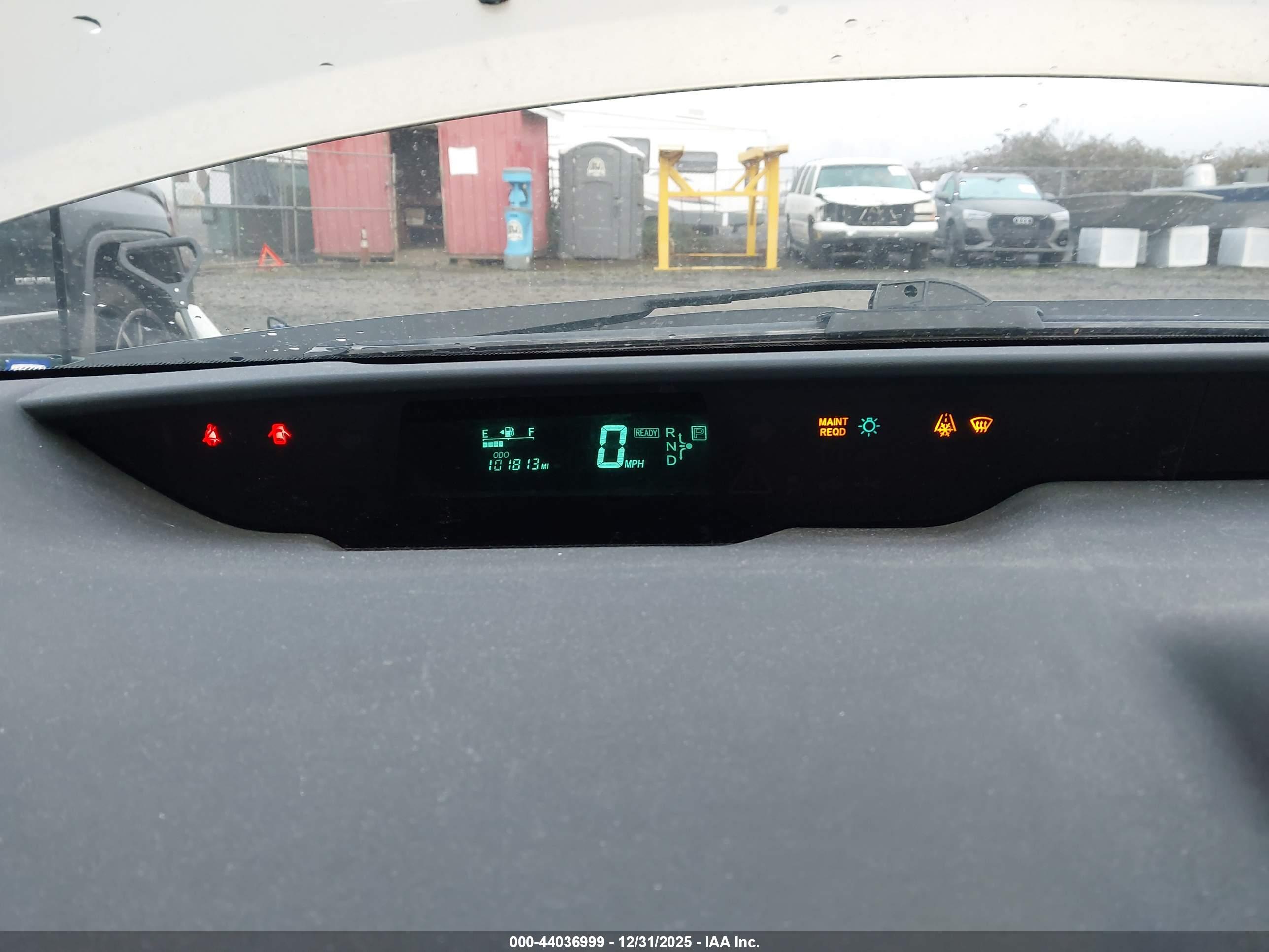 TOYOTA PRIUS image 7