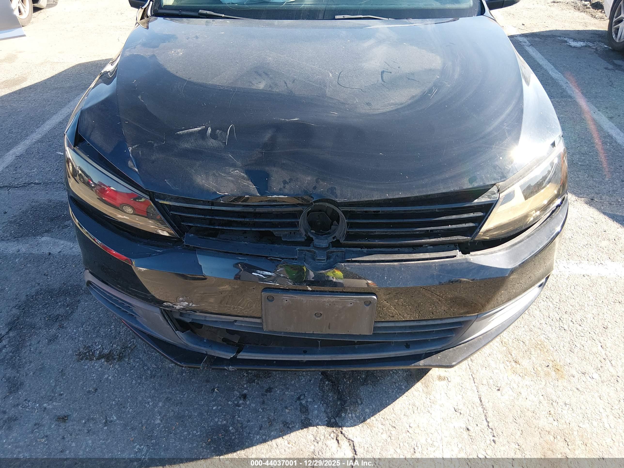 VOLKSWAGEN JETTA image 6