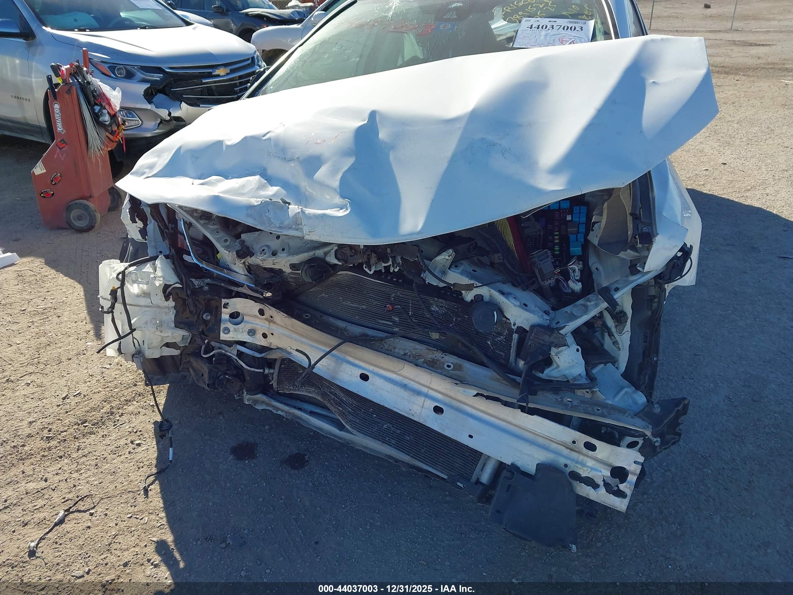 TOYOTA CAMRY image 6