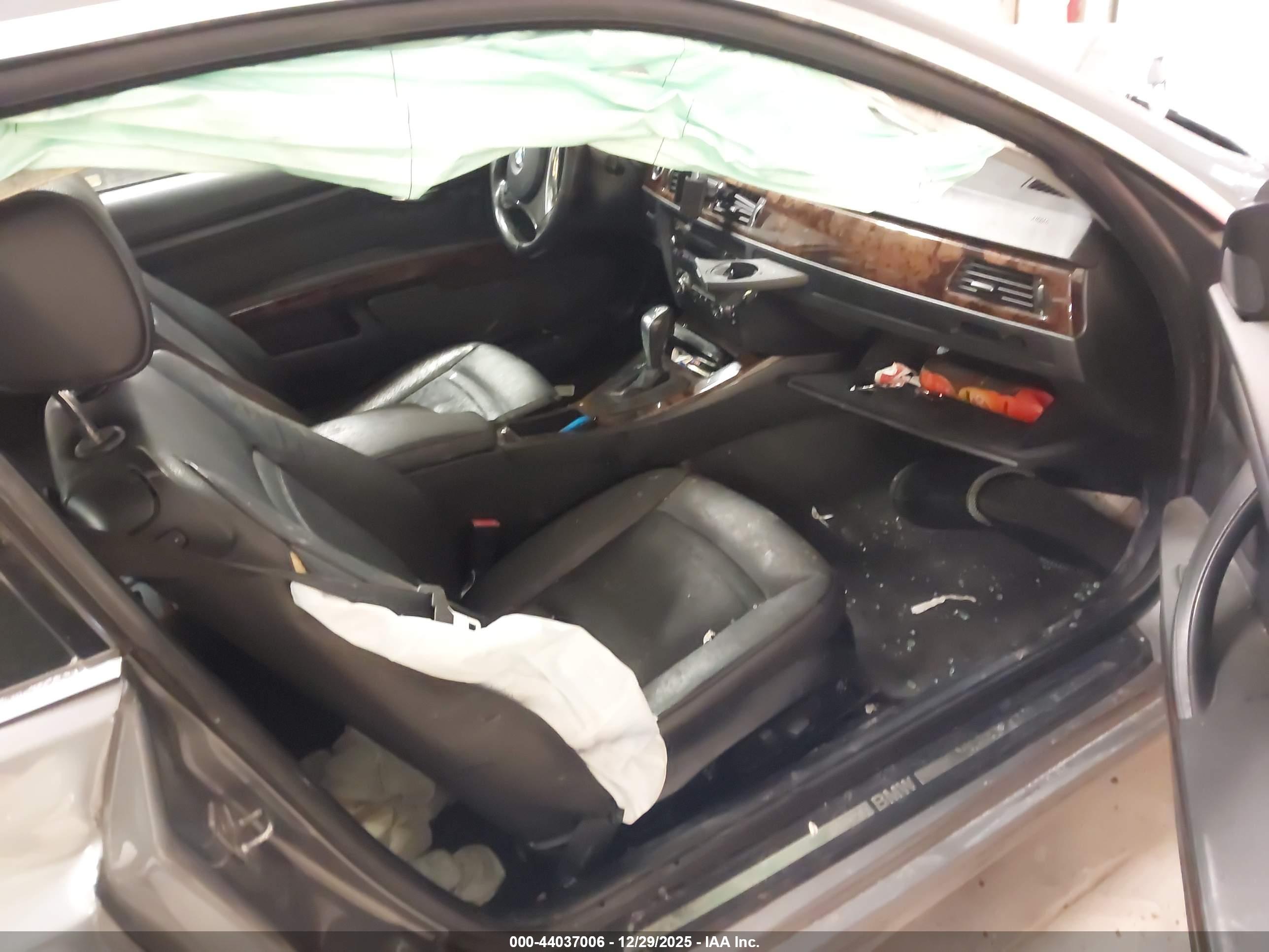 BMW 328I image 5