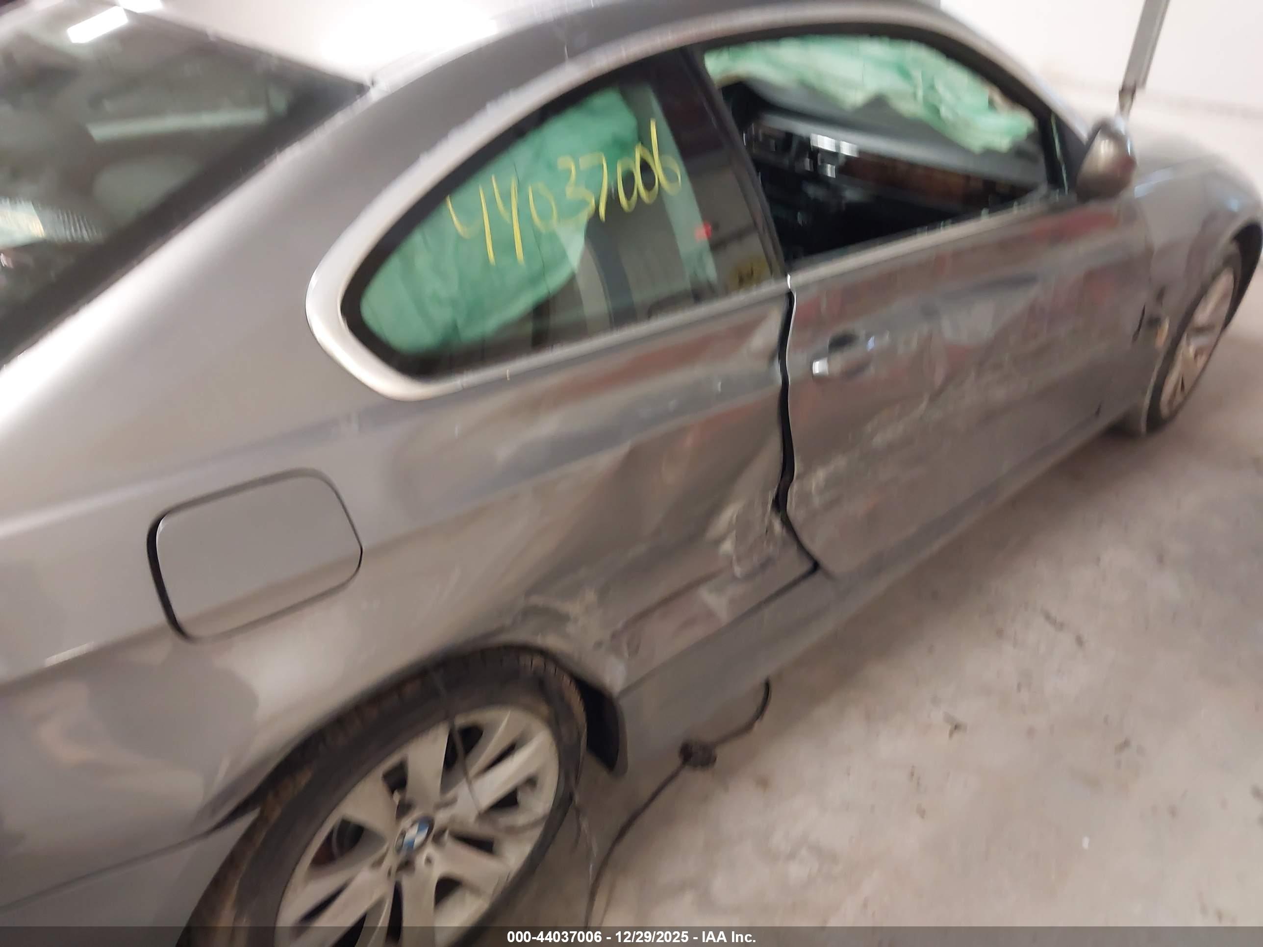 BMW 328I image 6