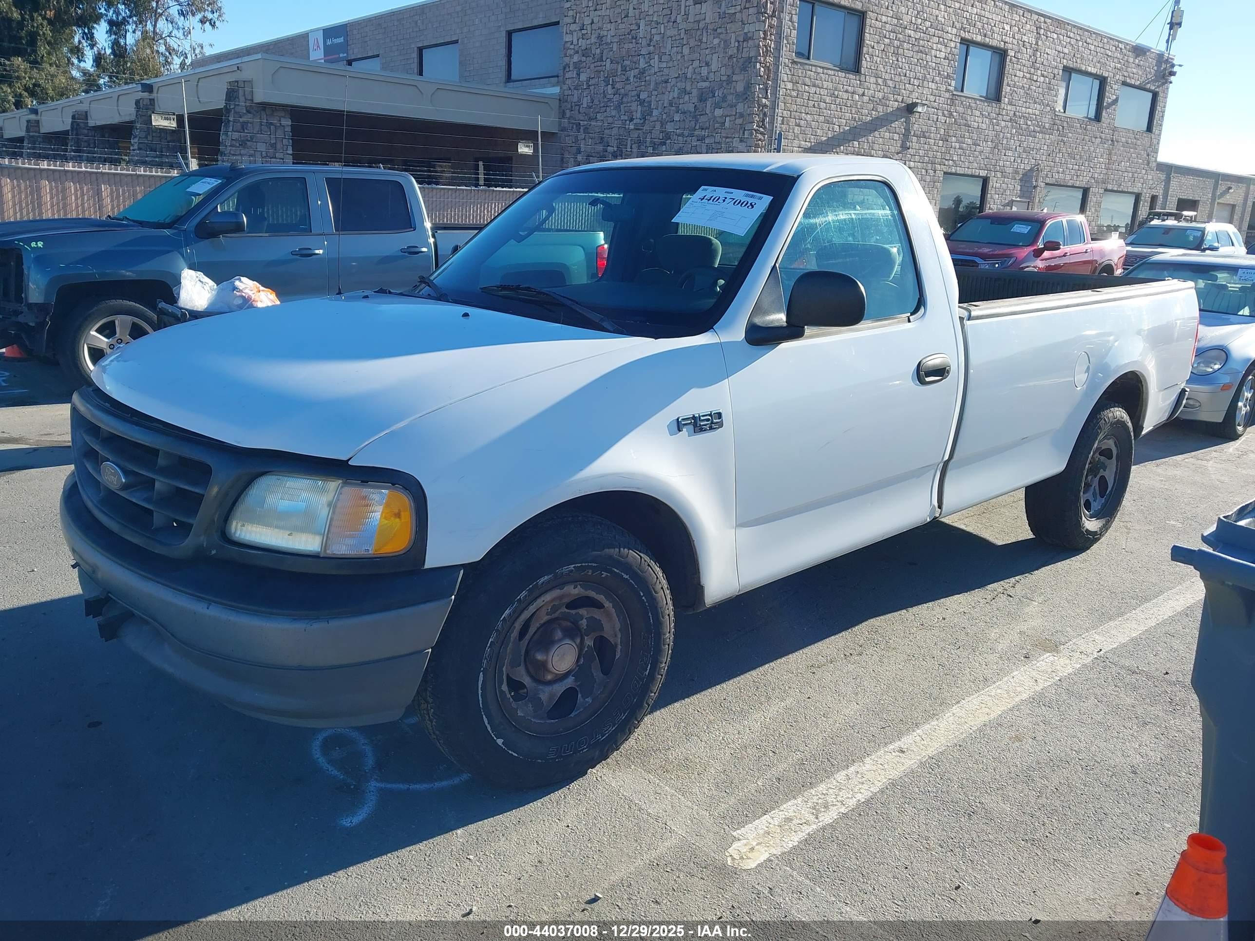 FORD F-150 image 2