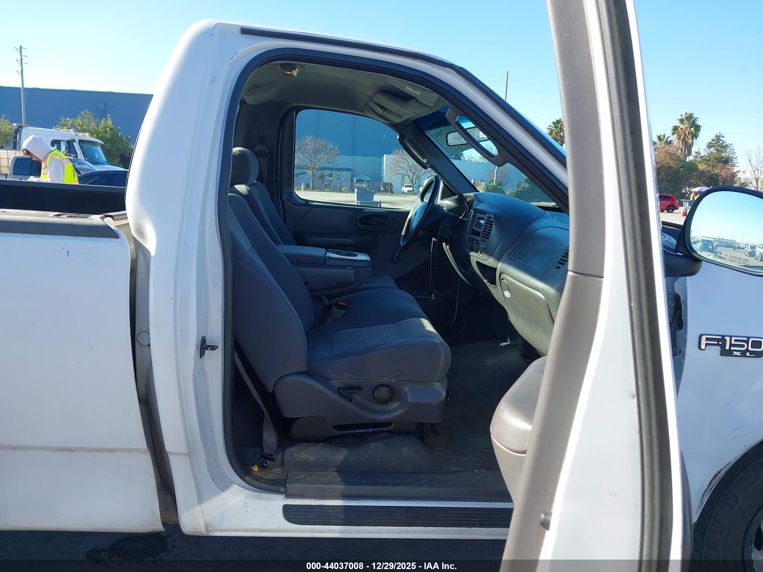 FORD F-150 image 5