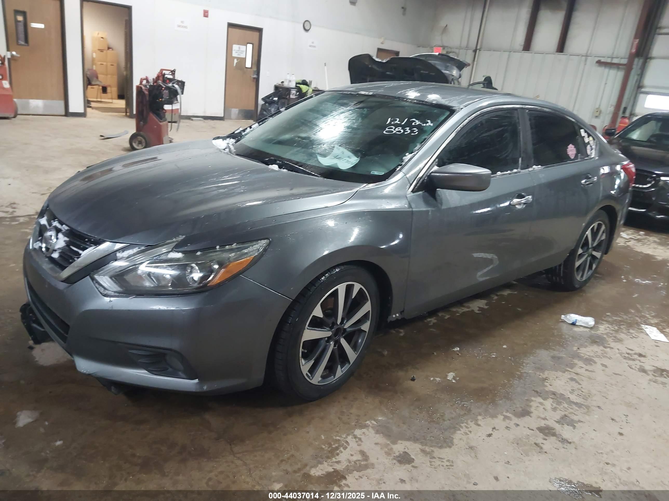 NISSAN ALTIMA image 2