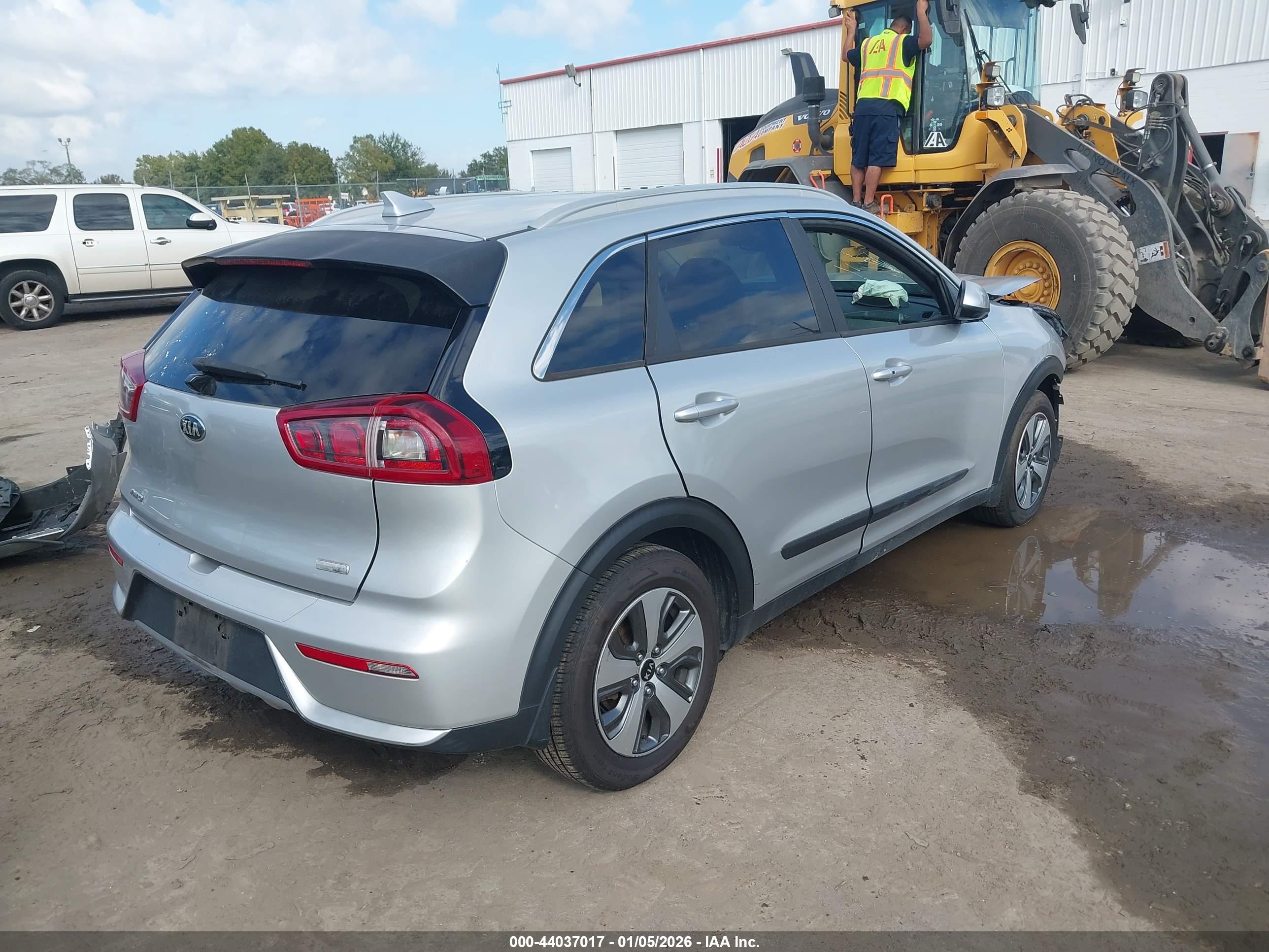 KIA NIRO image 4