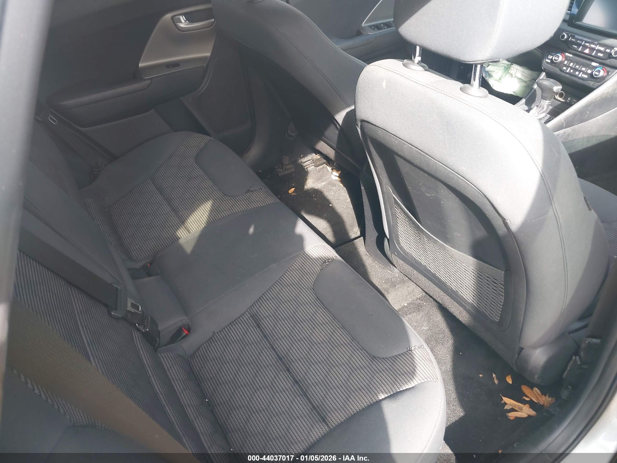 KIA NIRO image 8