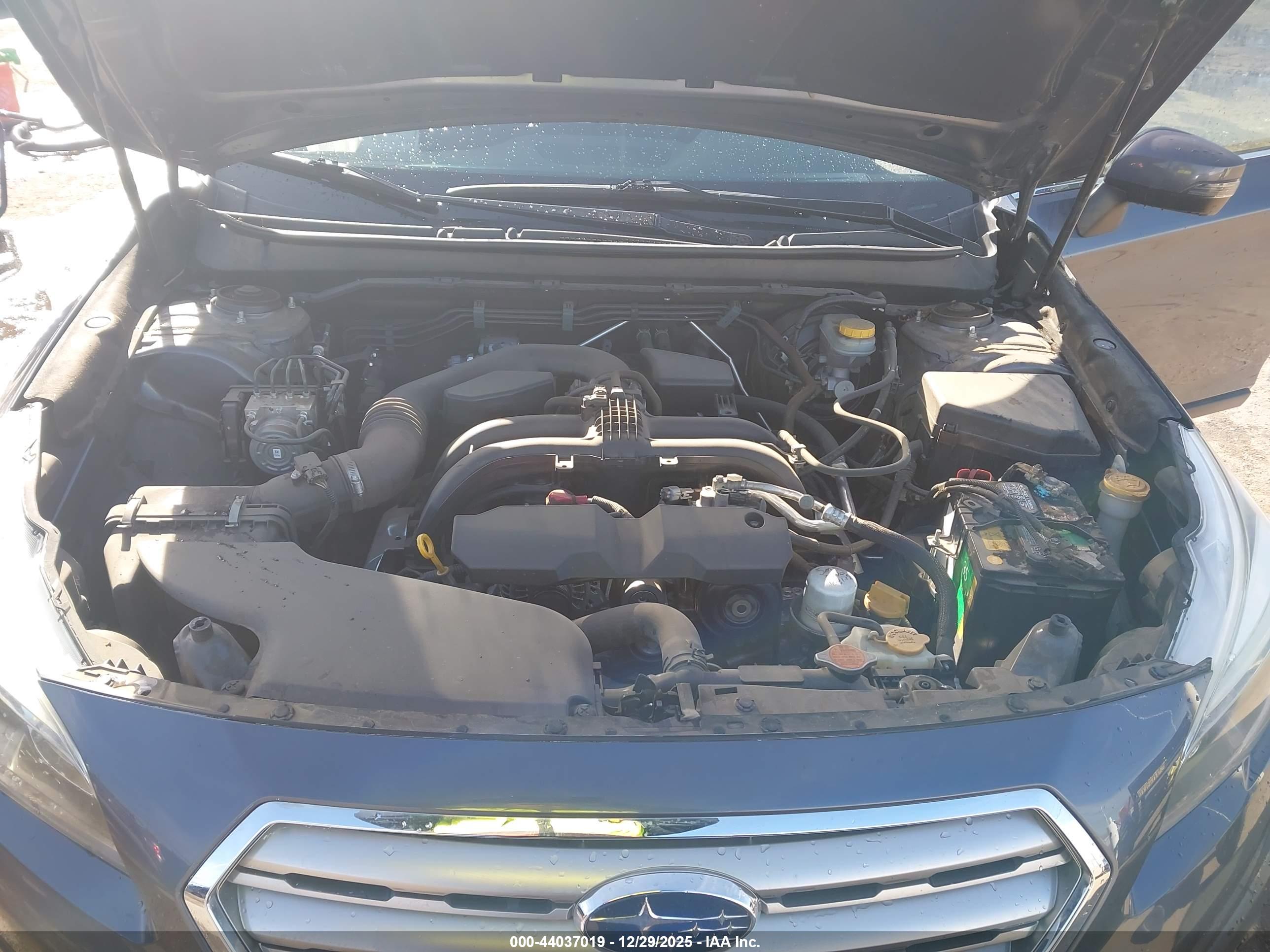 SUBARU OUTBACK image 10