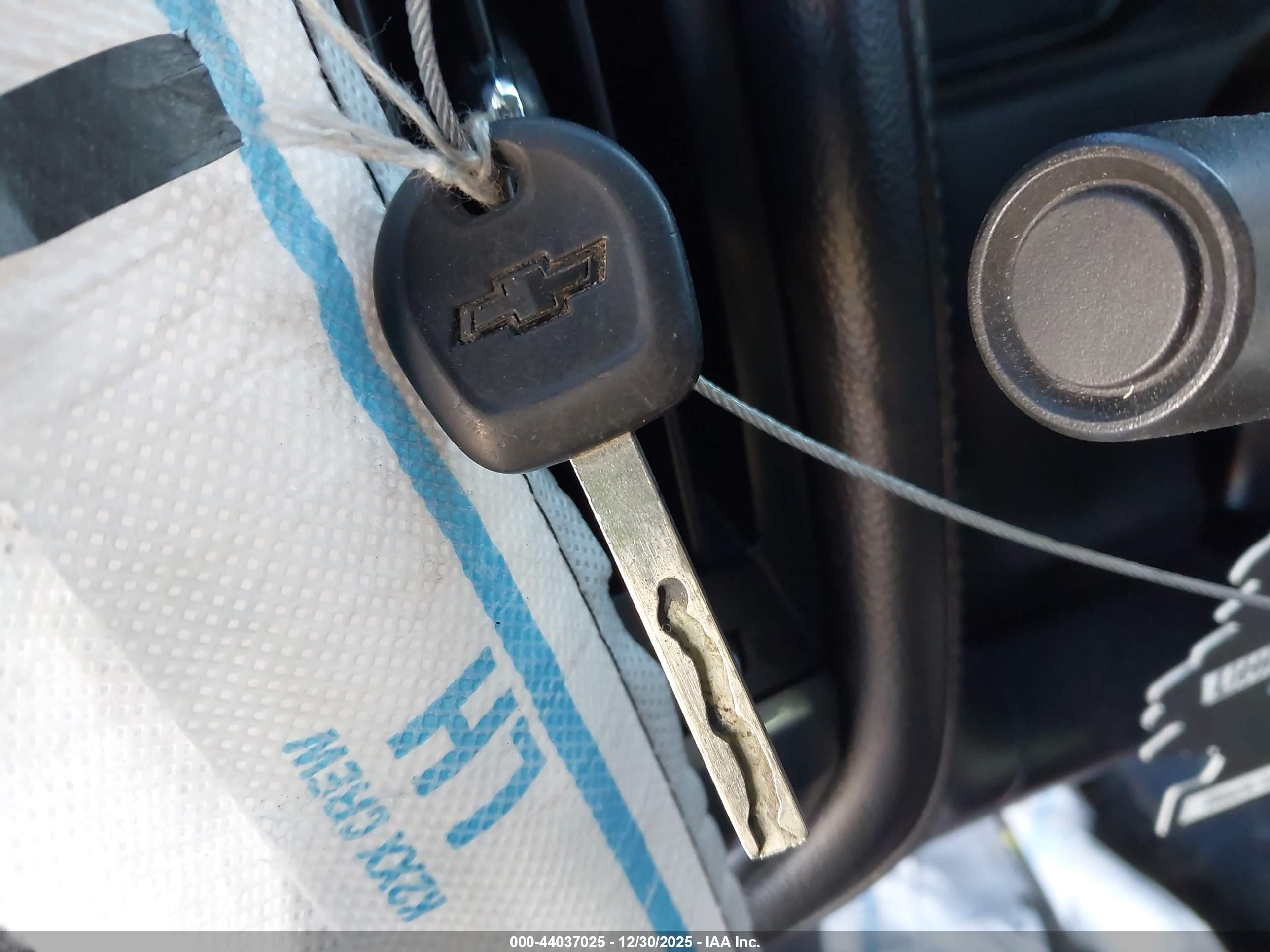 CHEVROLET SILVERADO image 11