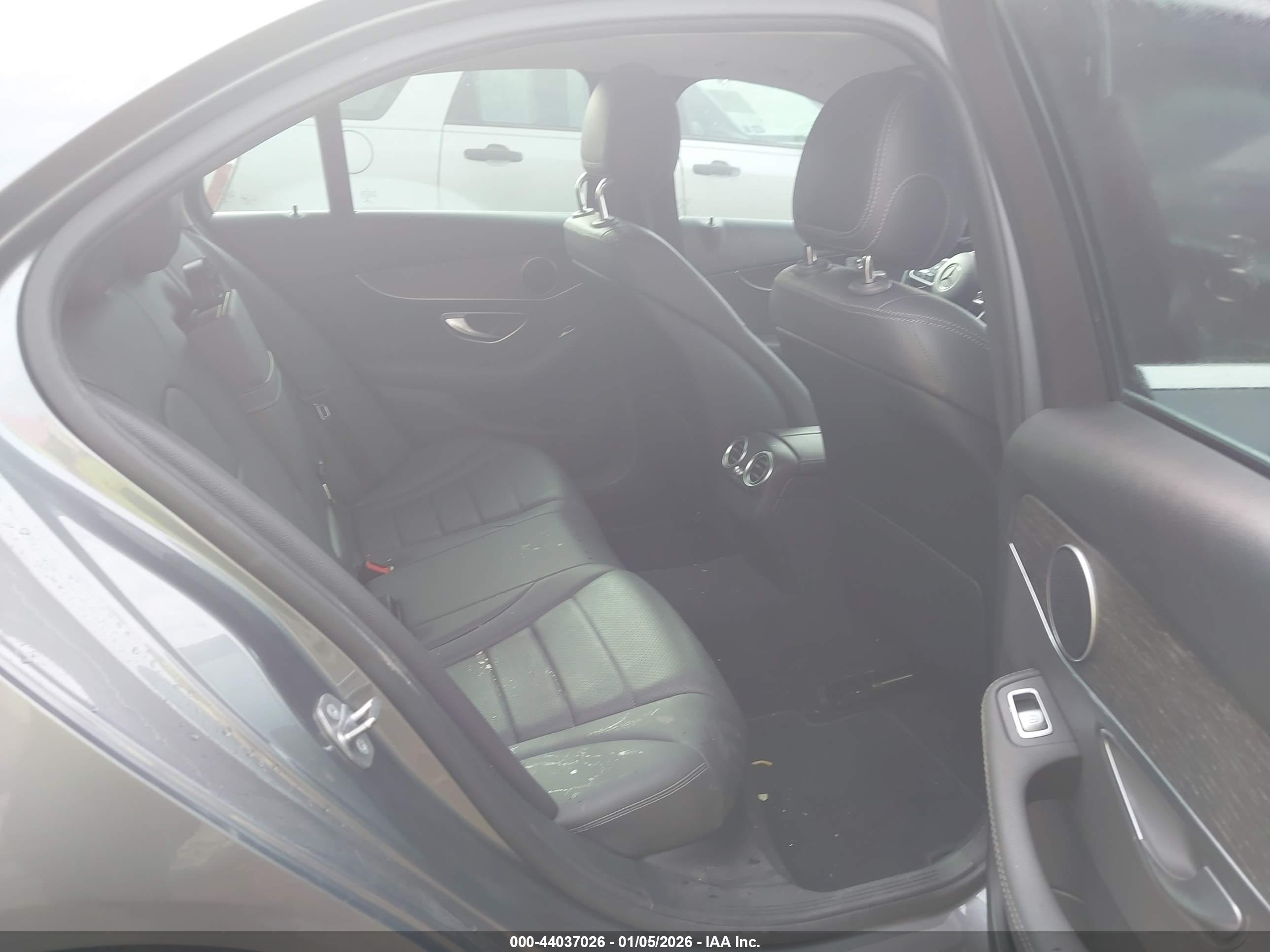 MERCEDES-BENZ C image 8