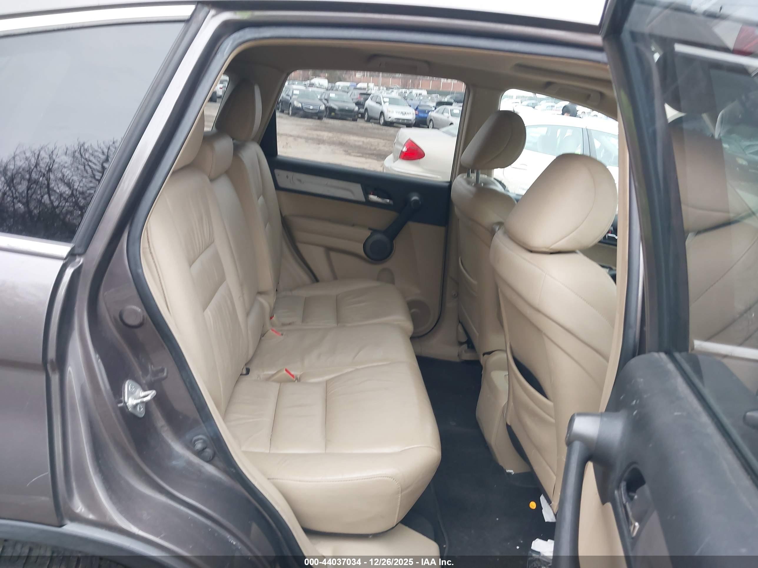 HONDA CR-V image 8