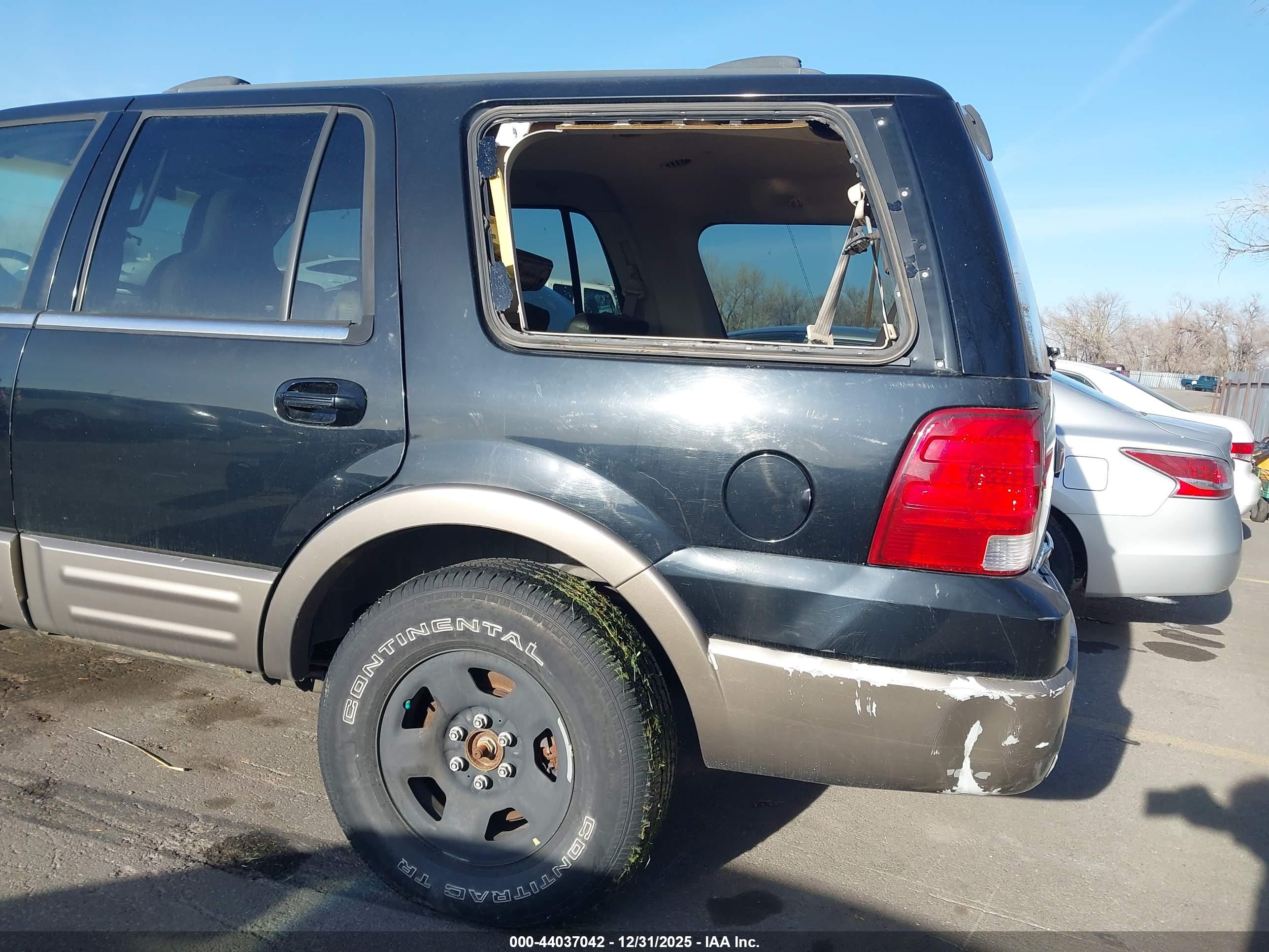 FORD EXPEDITION image 6