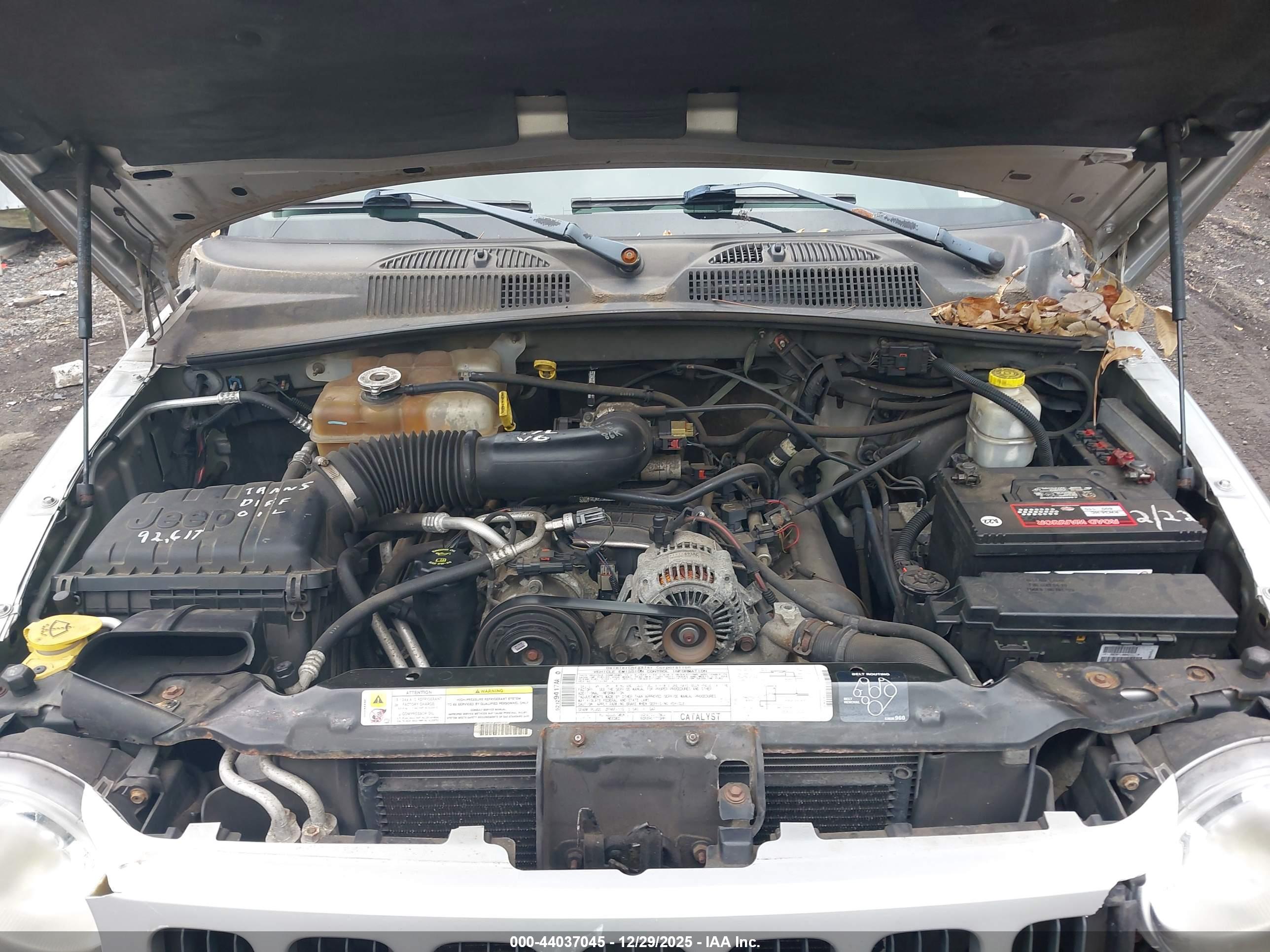 JEEP LIBERTY image 10