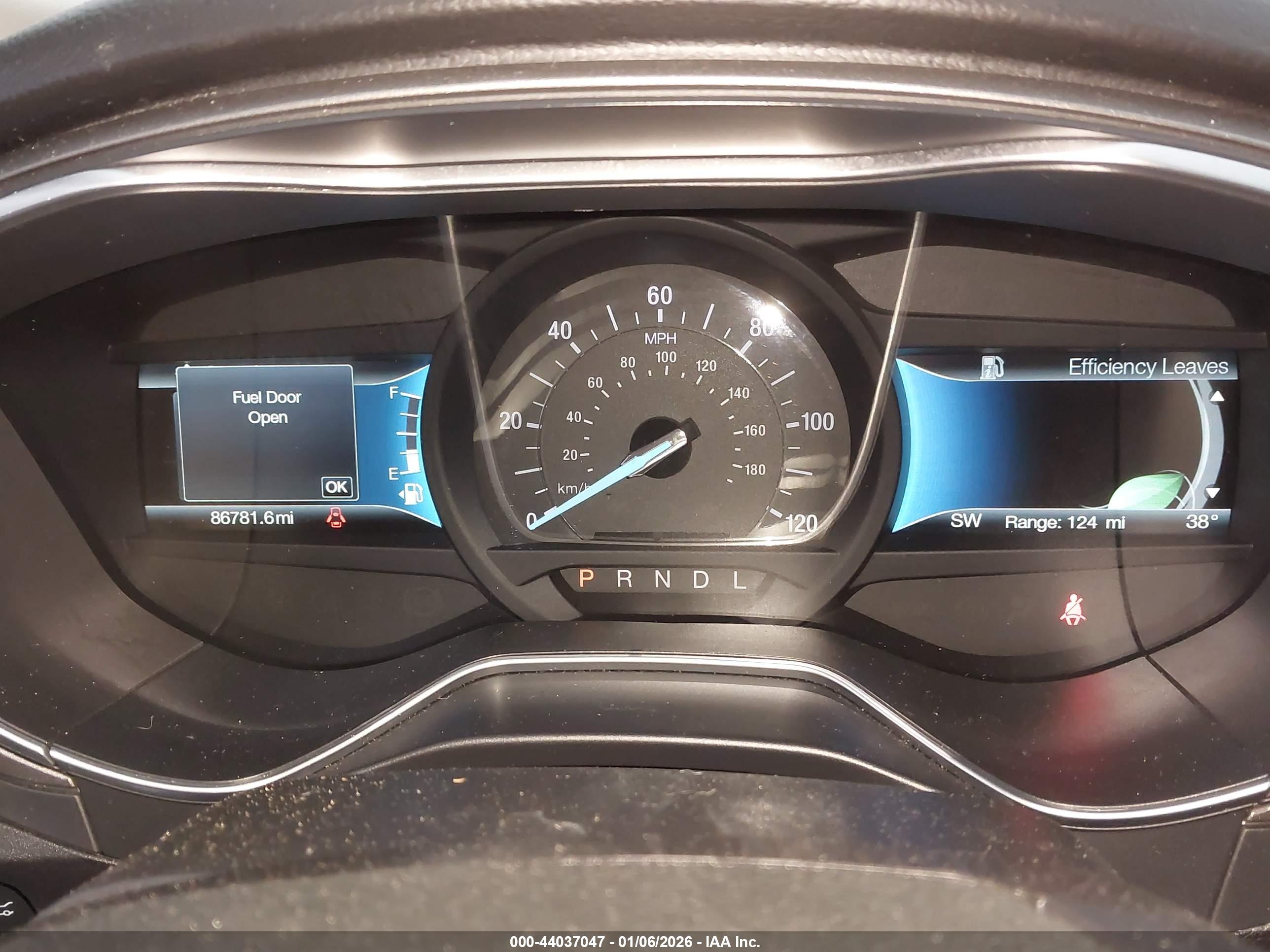 FORD FUSION image 7