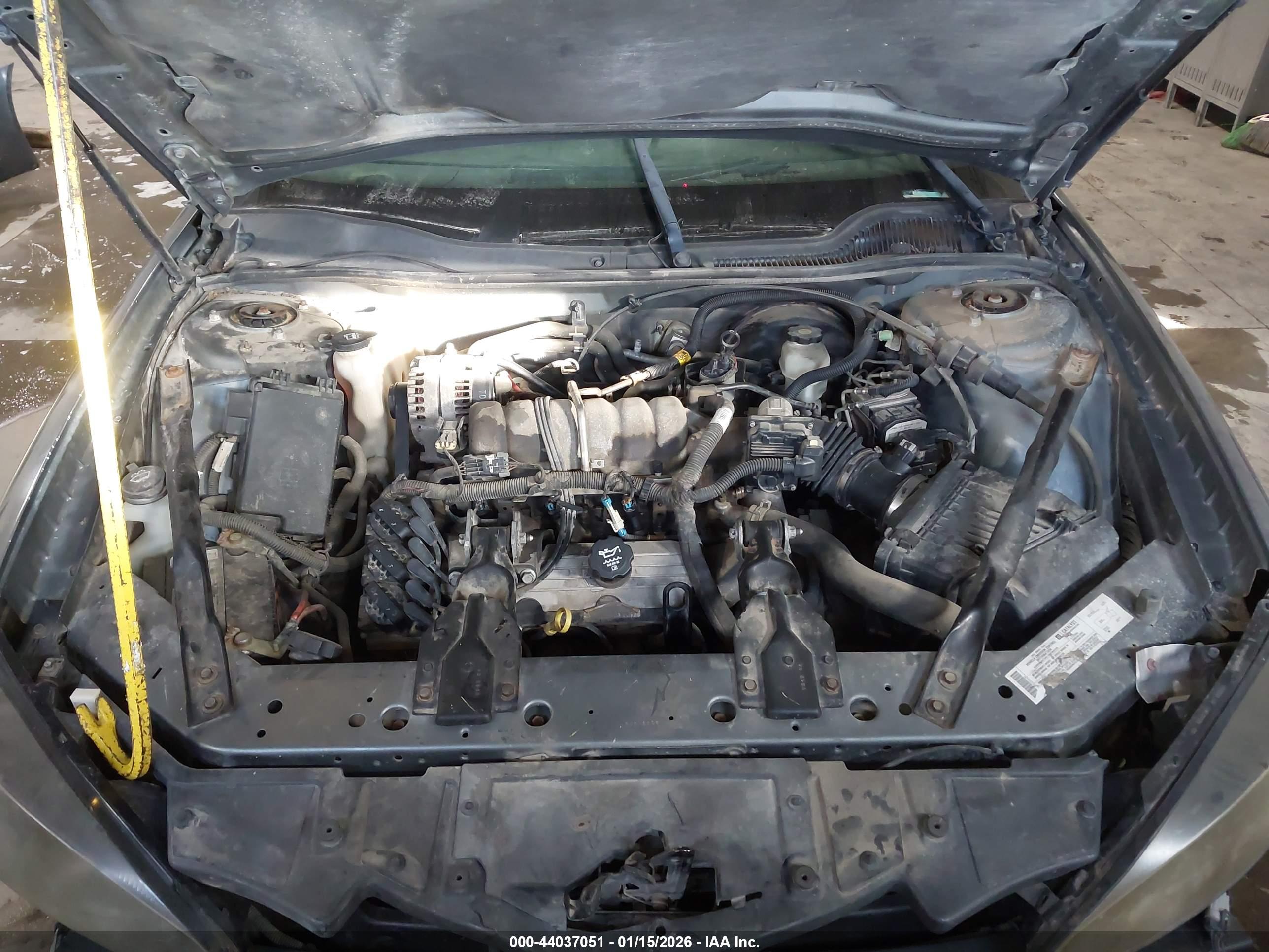 PONTIAC GRAND image 10