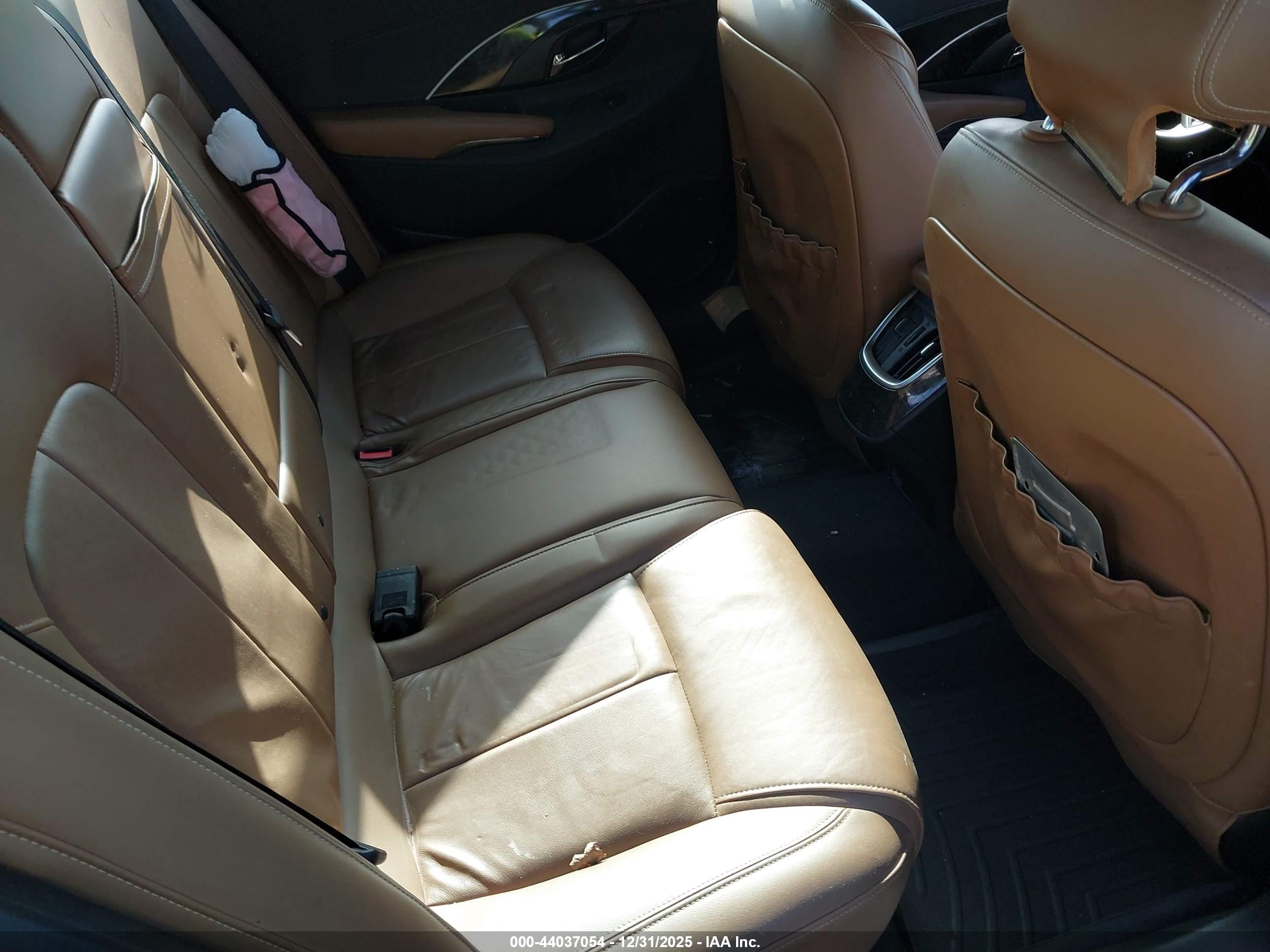 BUICK LACROSSE image 8