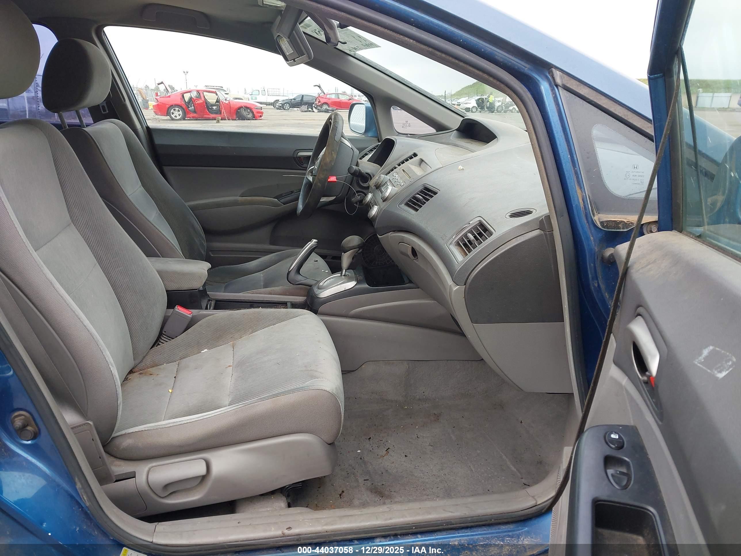 HONDA CIVIC image 5