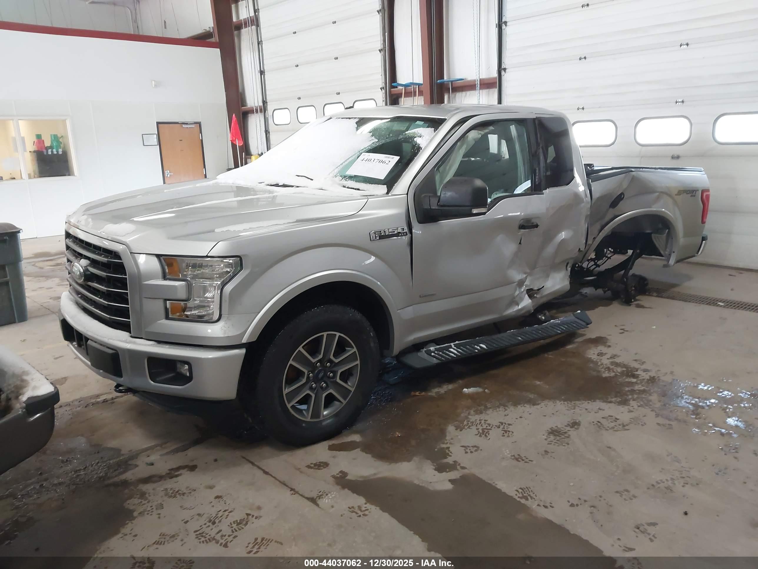 FORD F-150 image 2