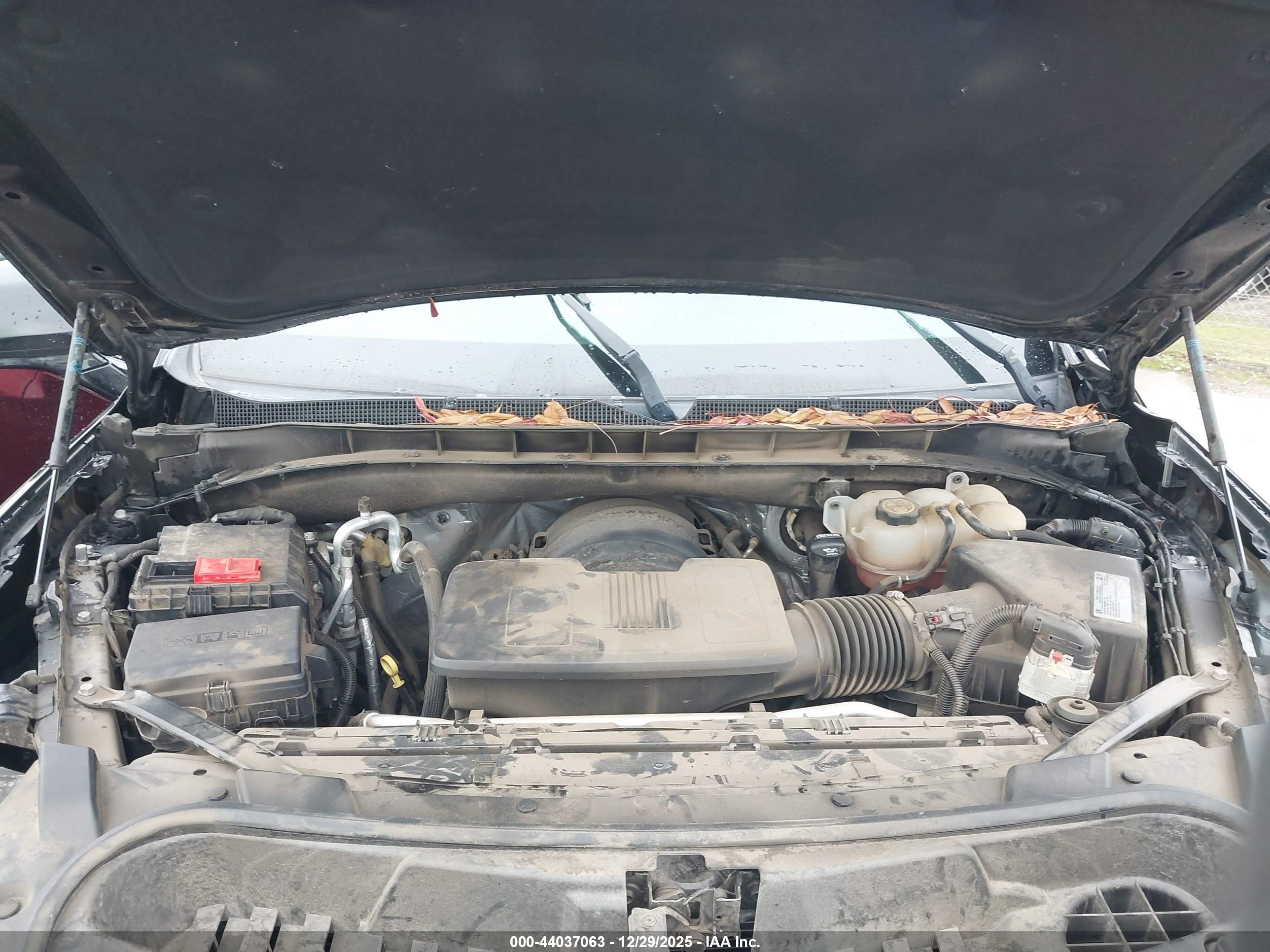 CHEVROLET TAHOE image 10