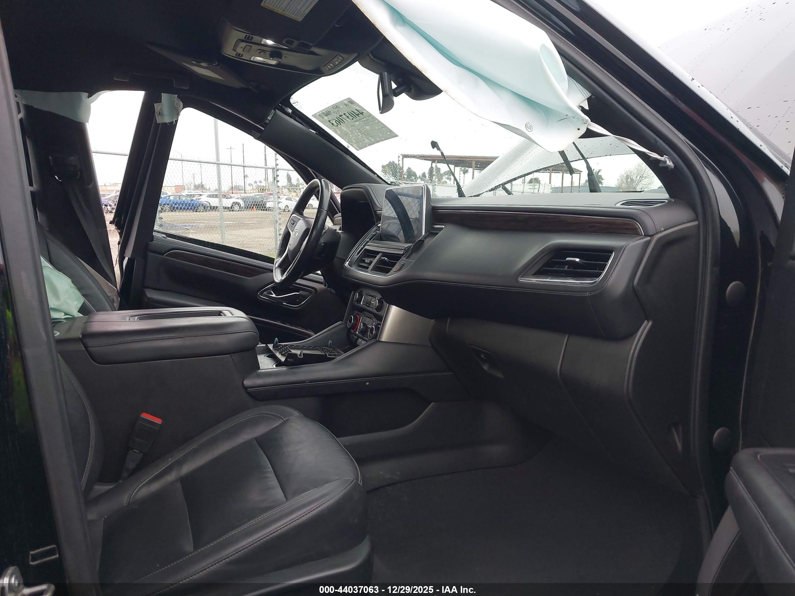 CHEVROLET TAHOE image 5