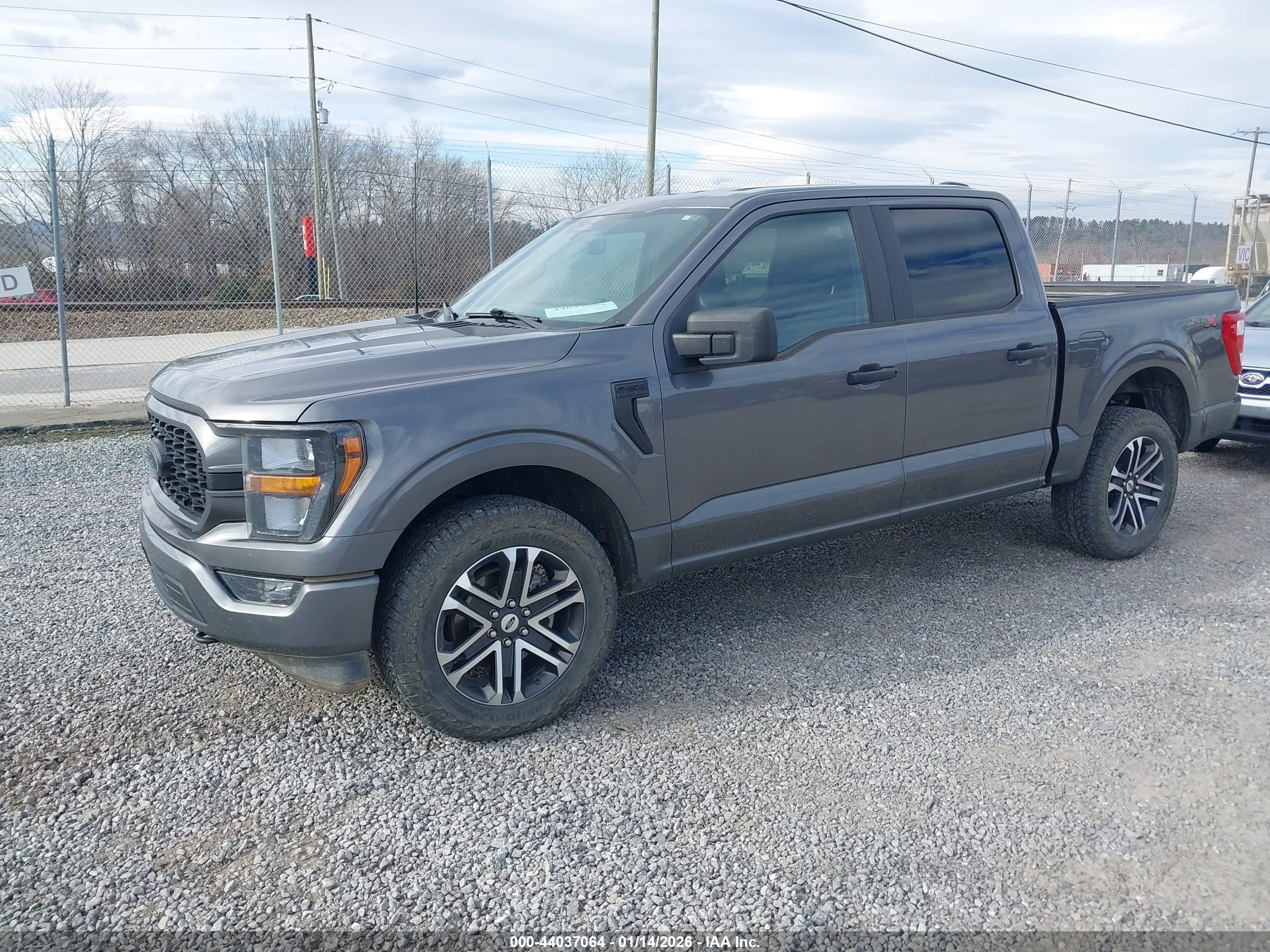 FORD F-150 image 2