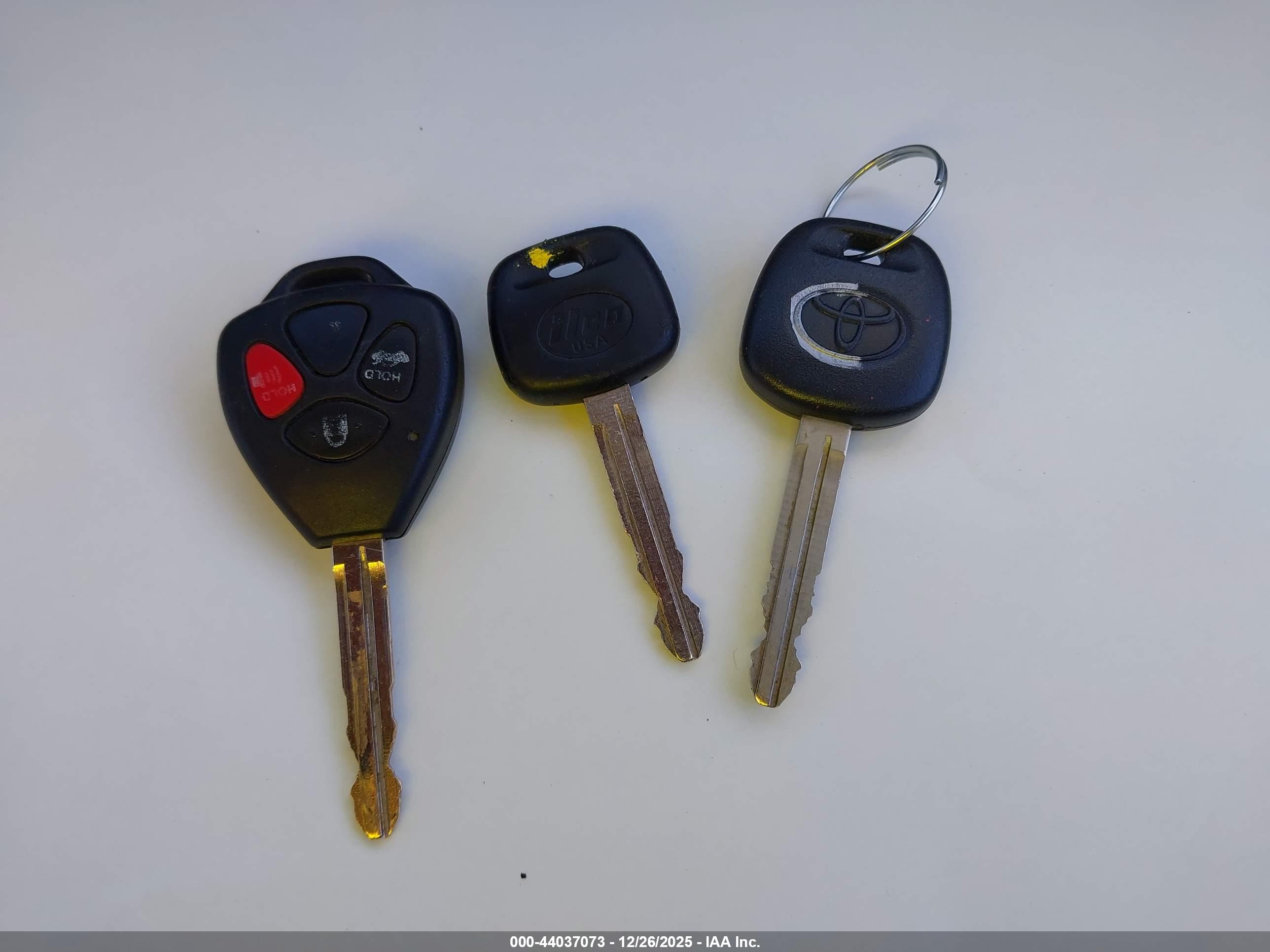 TOYOTA COROLLA image 11