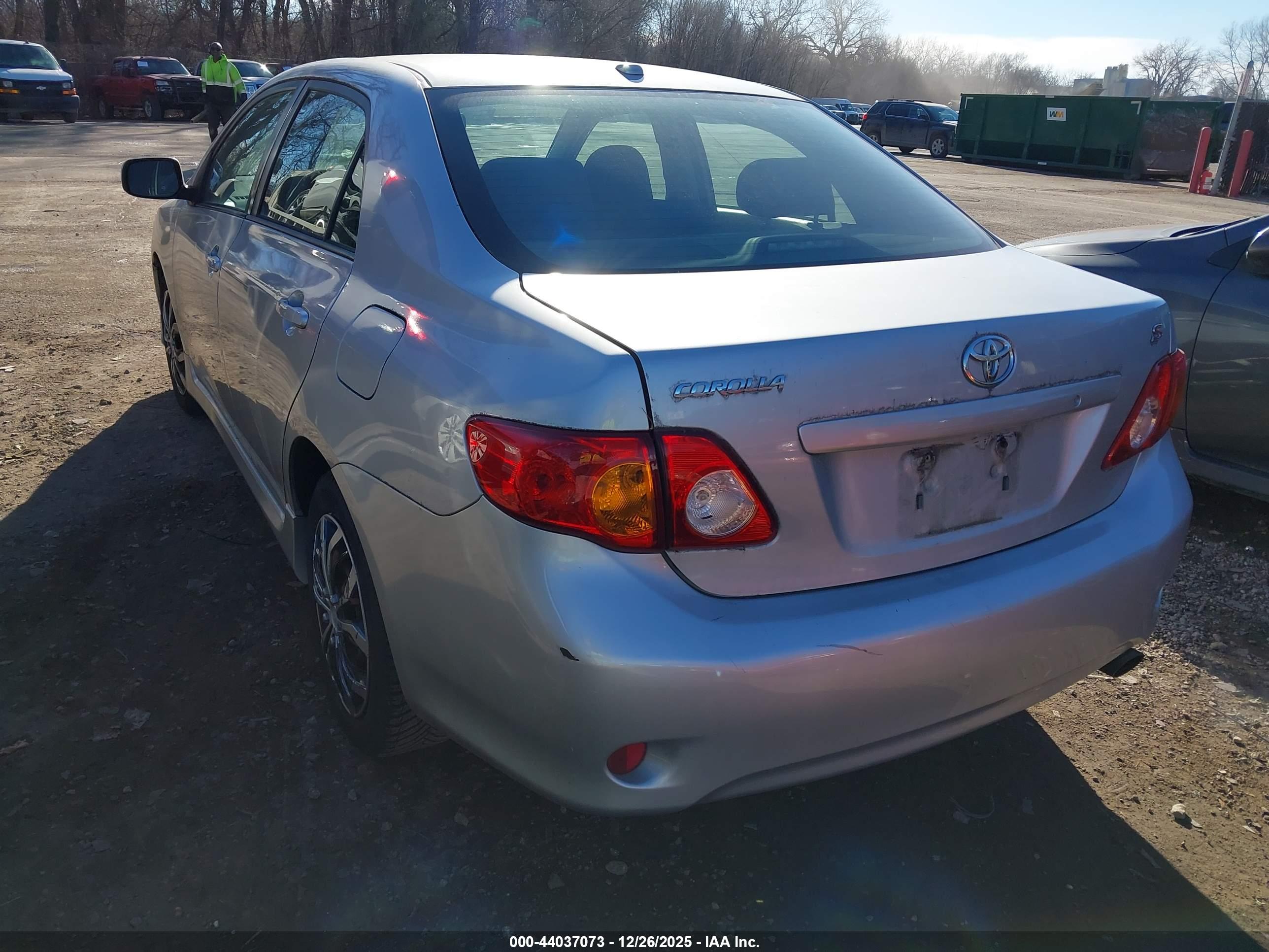TOYOTA COROLLA image 3