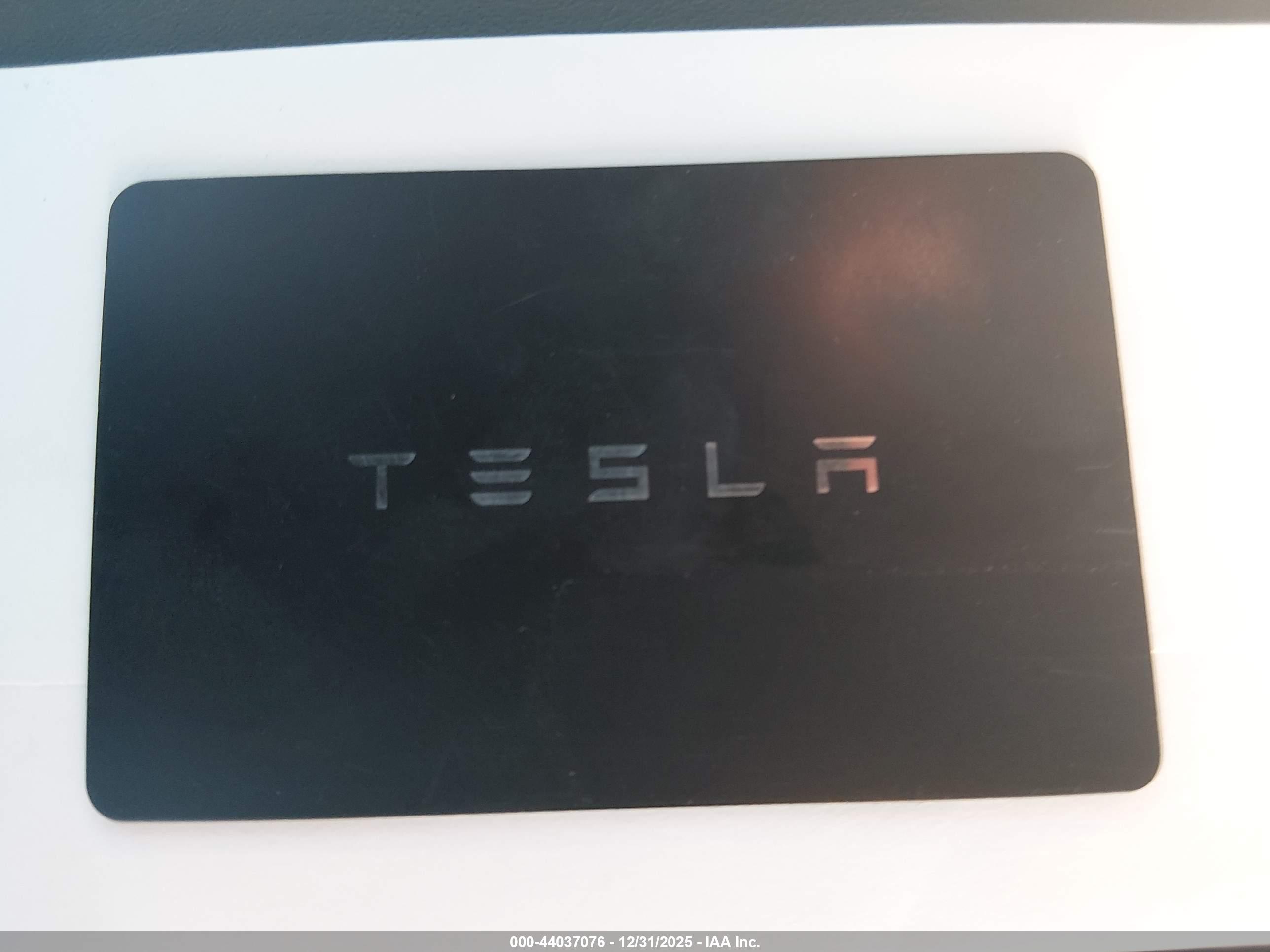 TESLA MODEL image 11