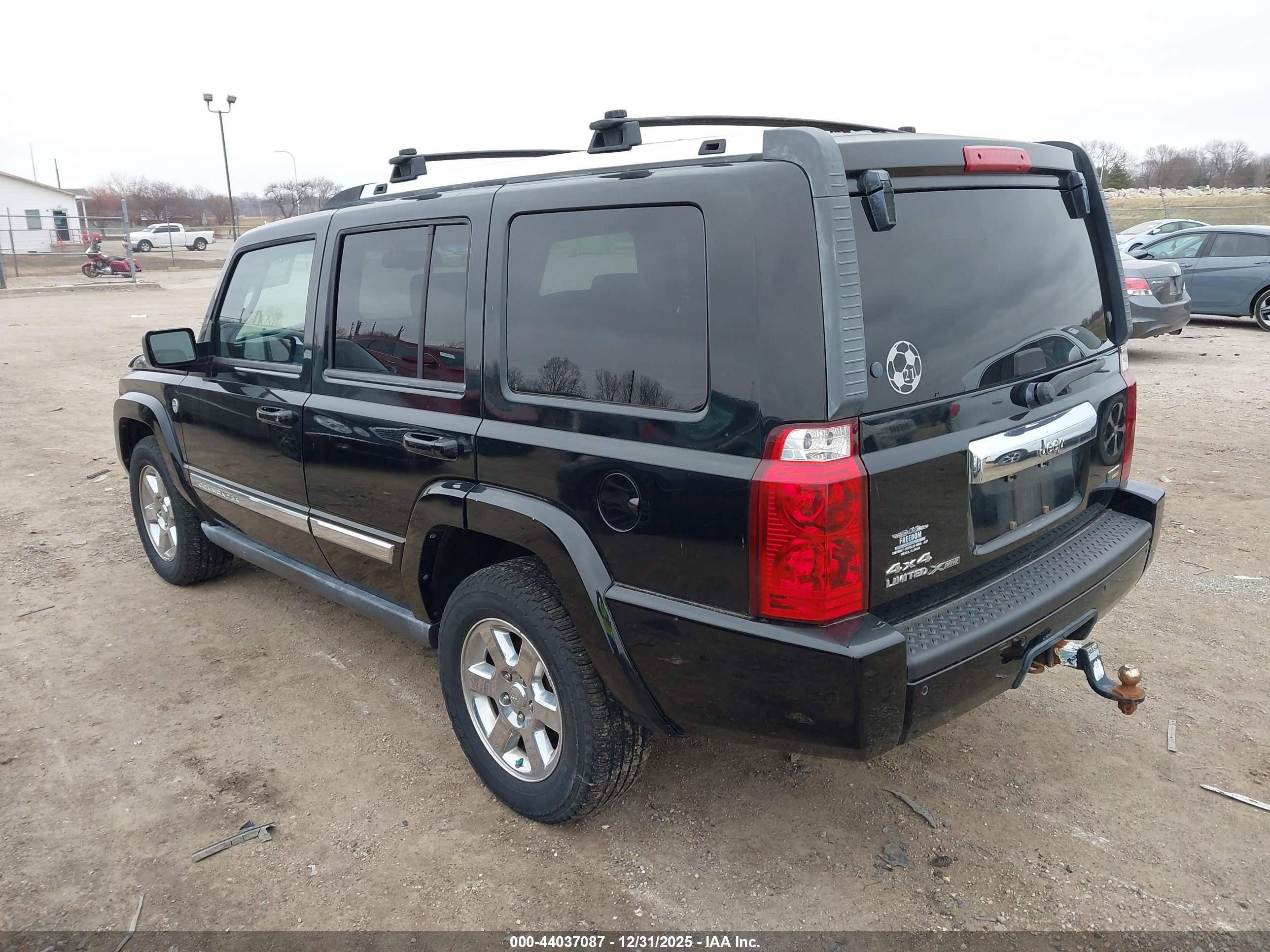 JEEP COMMANDER image 3