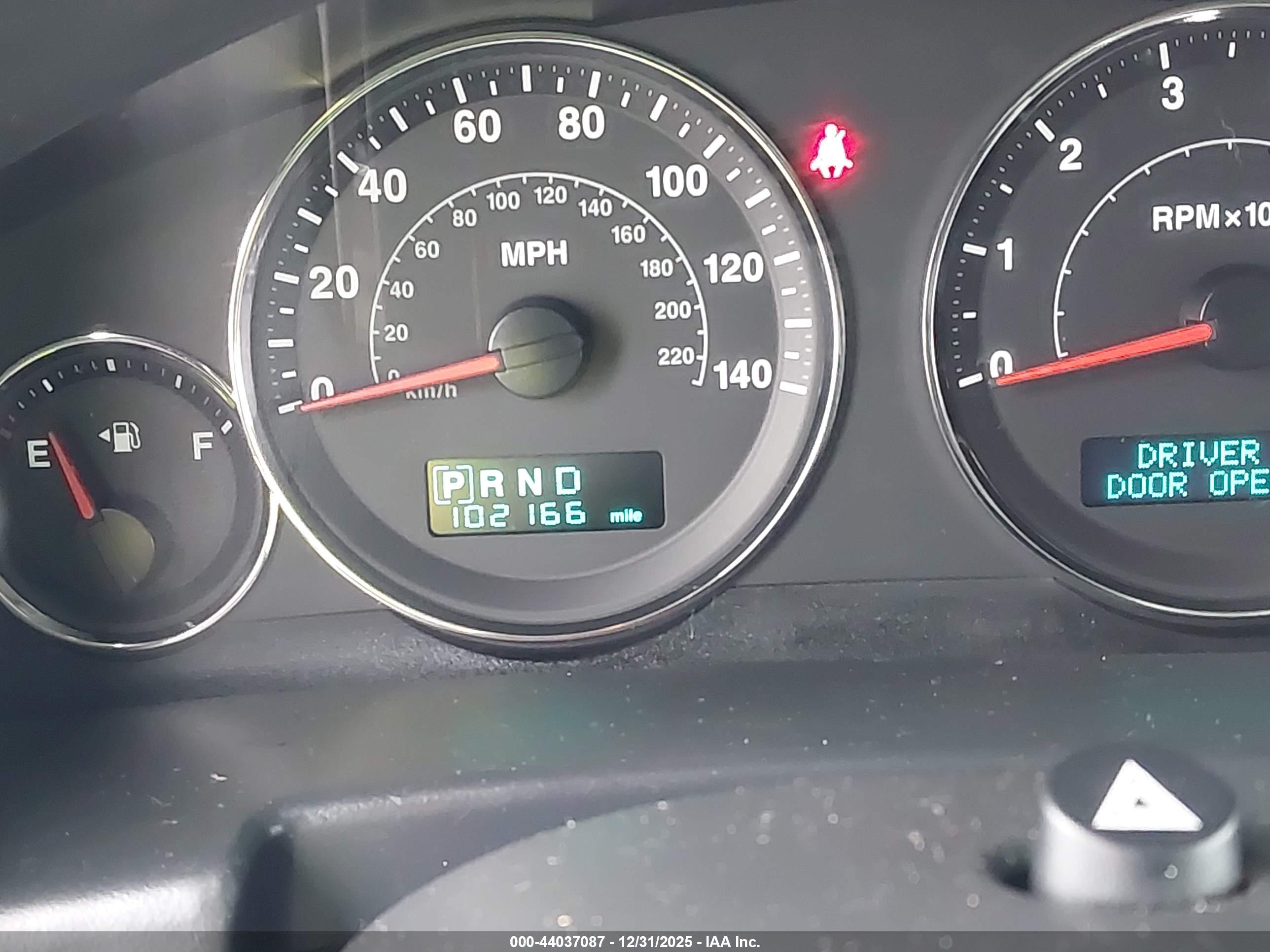 JEEP COMMANDER image 7