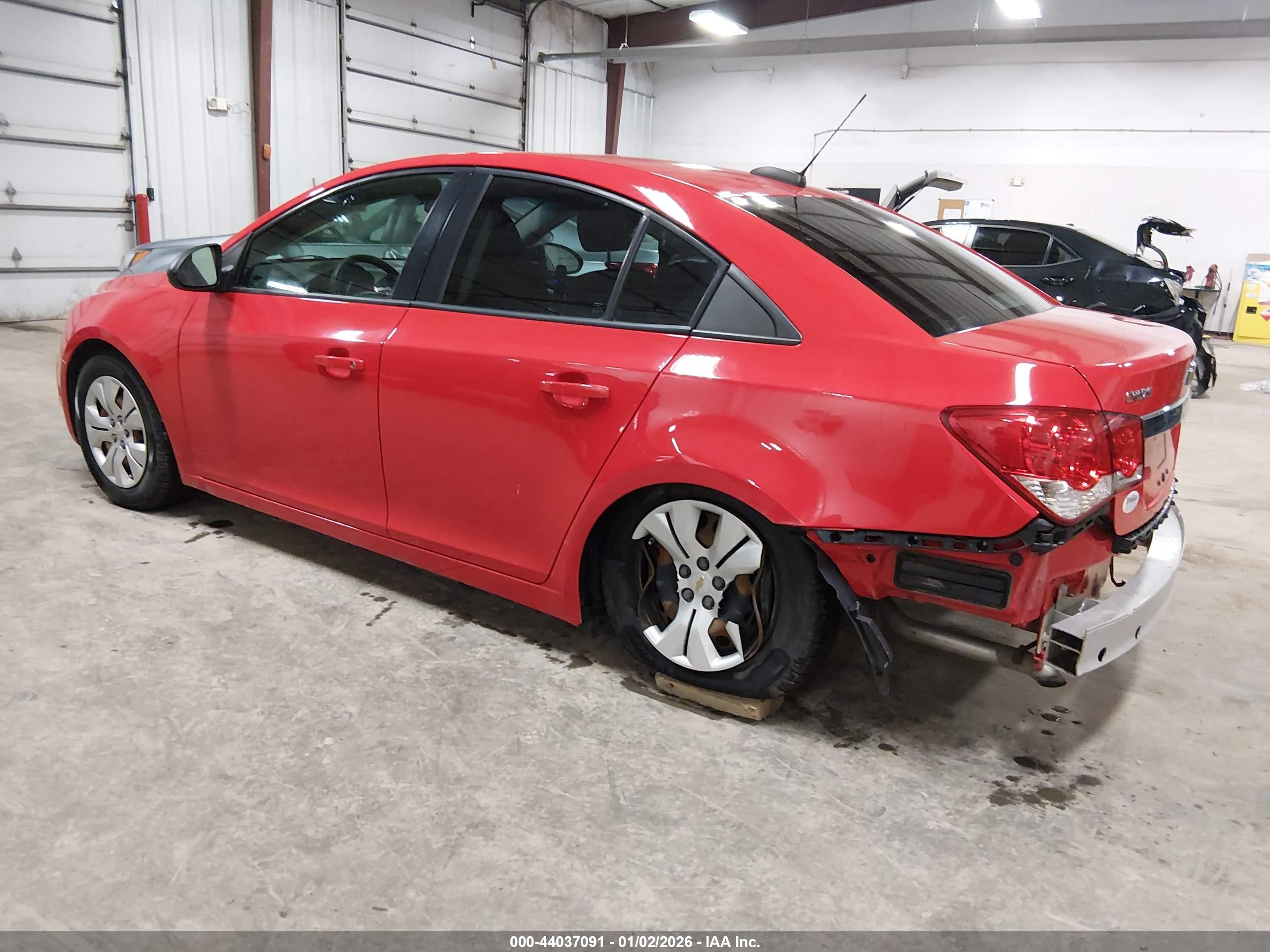 CHEVROLET CRUZE image 3
