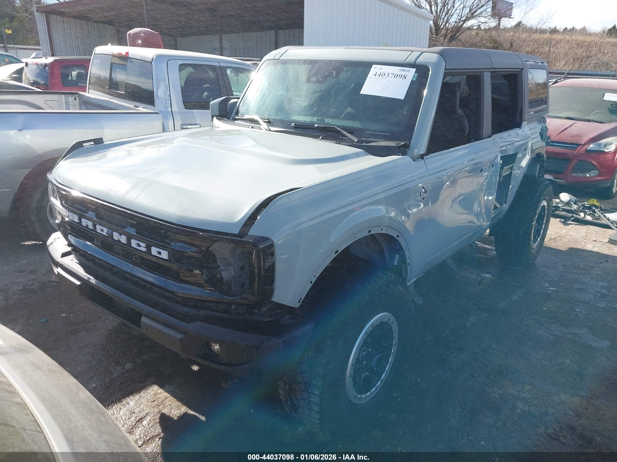 FORD BRONCO image 2