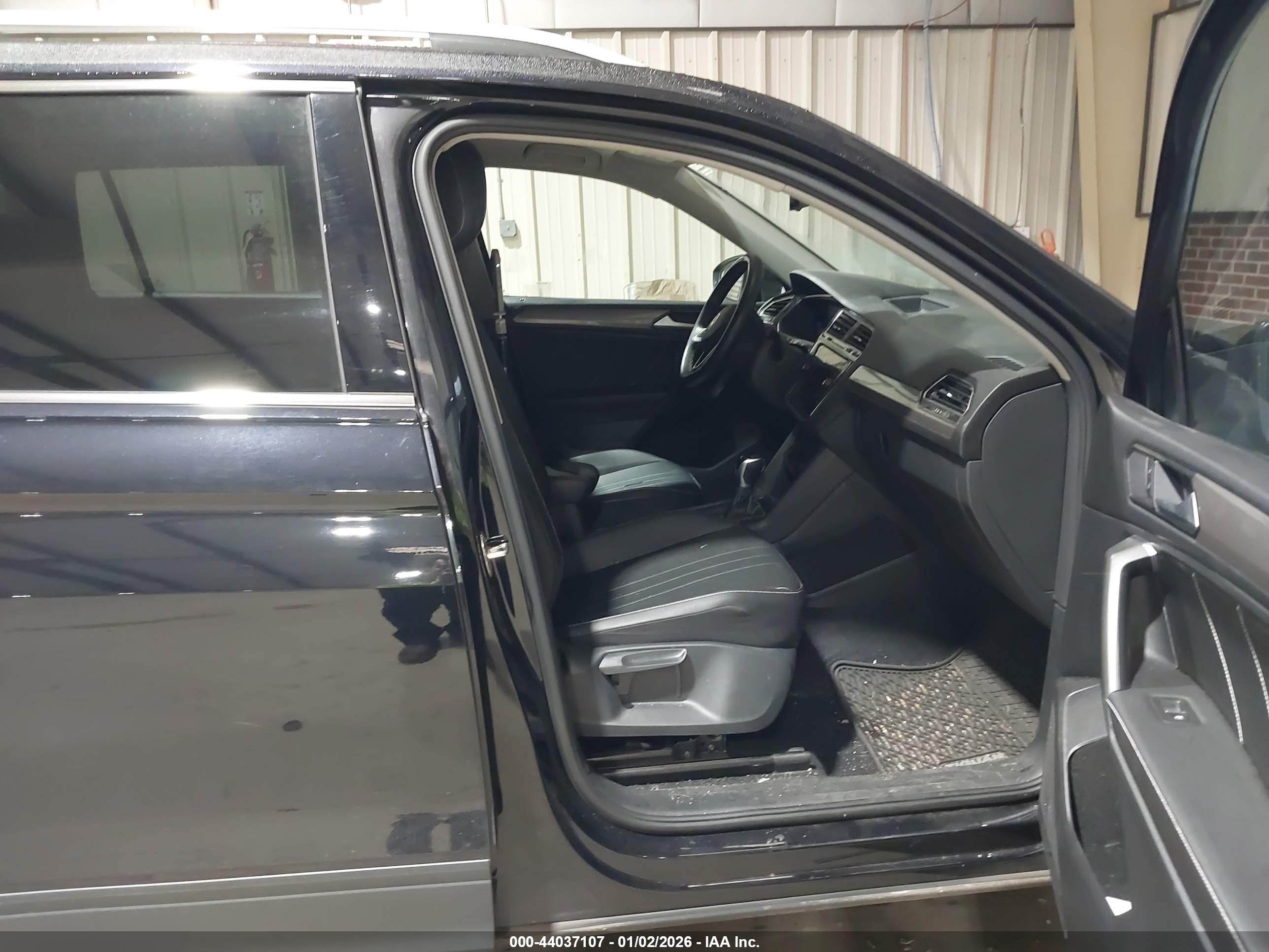 VOLKSWAGEN TIGUAN image 5