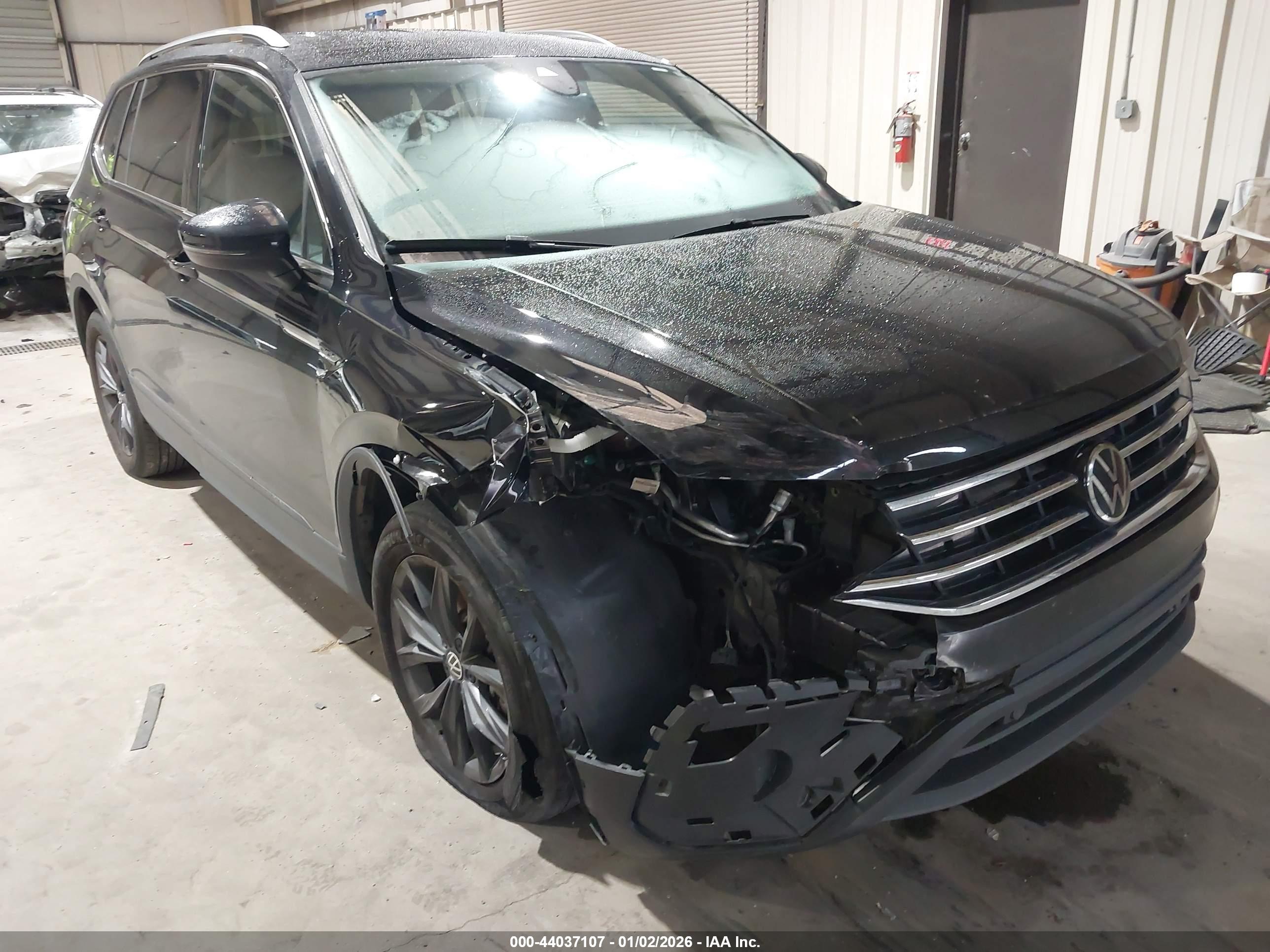 VOLKSWAGEN TIGUAN image 6