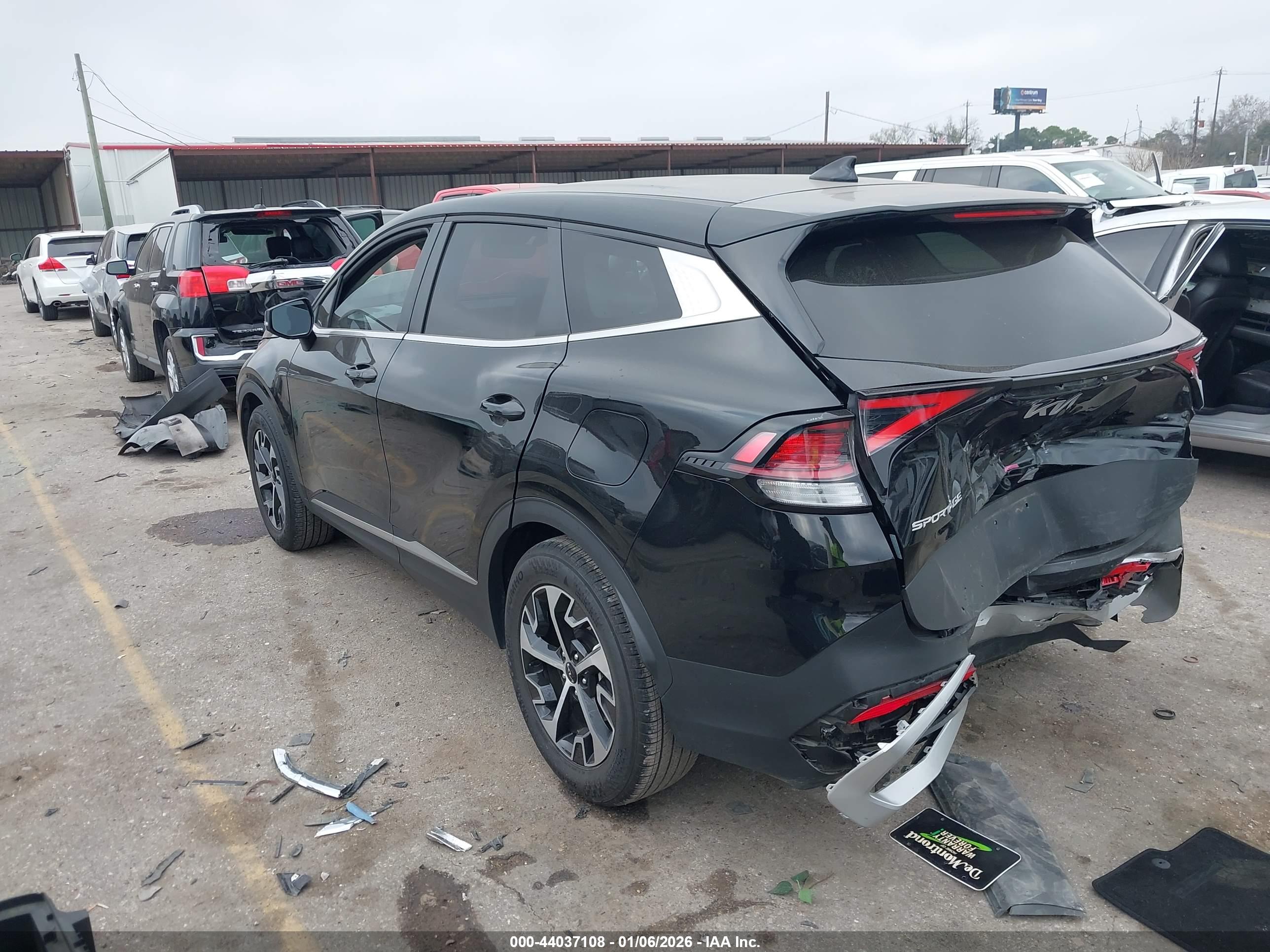 KIA SPORTAGE image 3