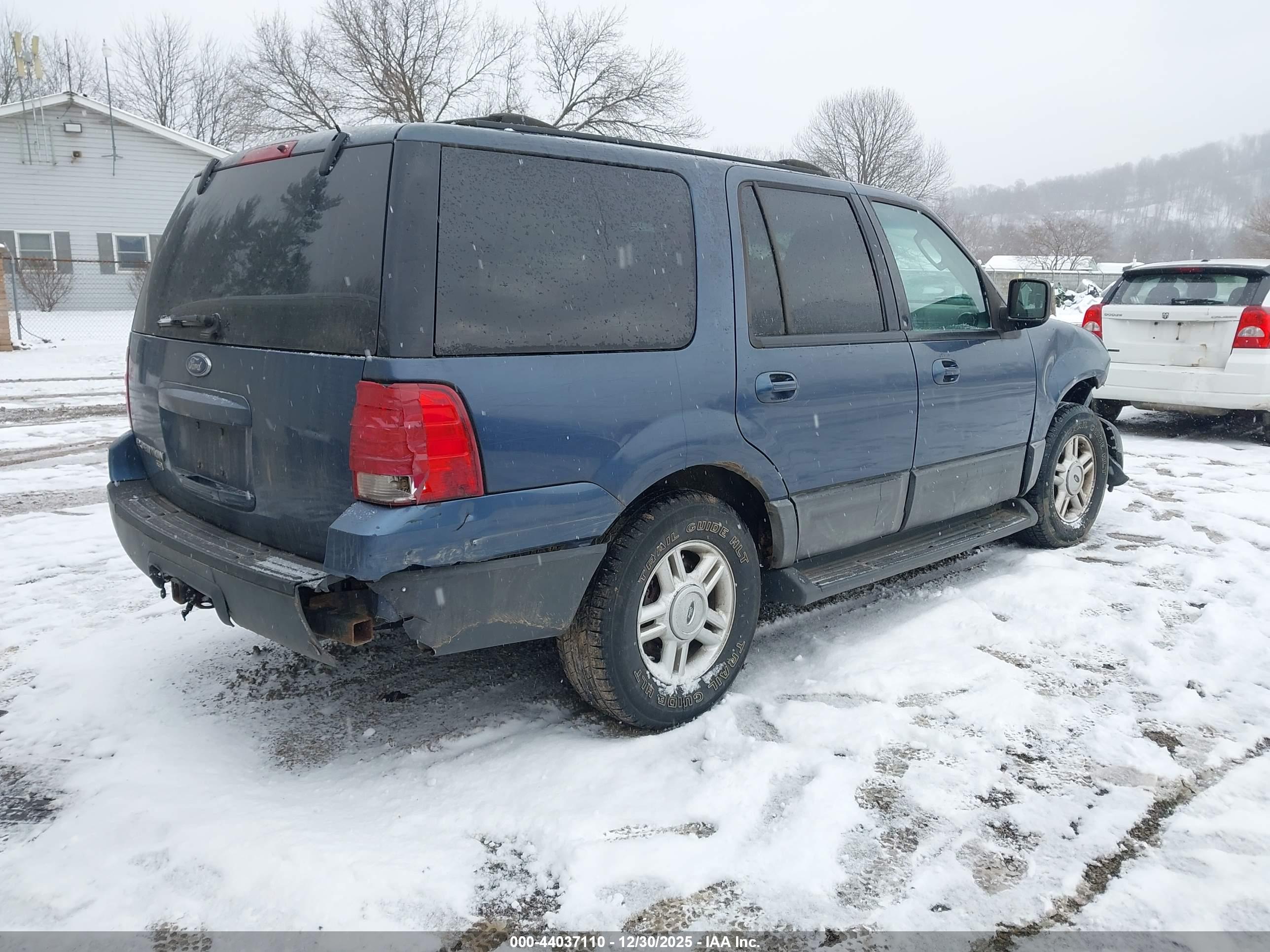 FORD EXPEDITION image 4