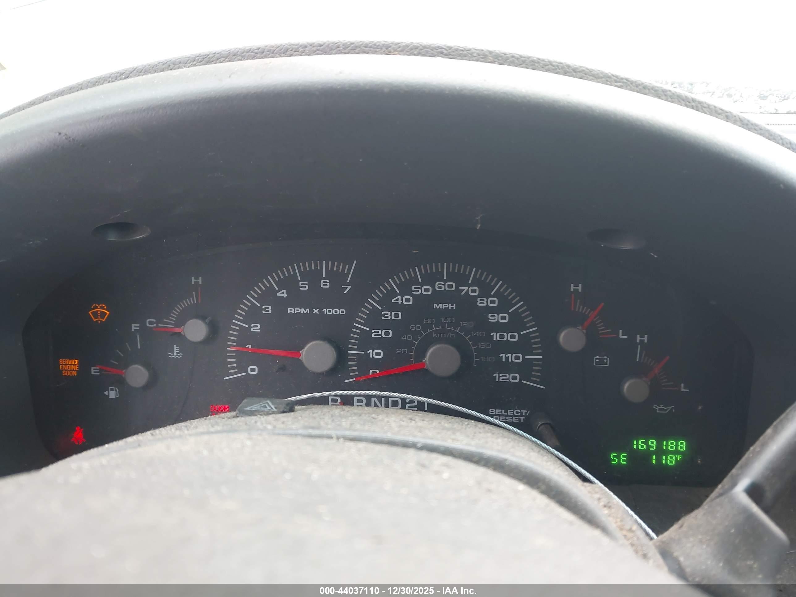 FORD EXPEDITION image 7